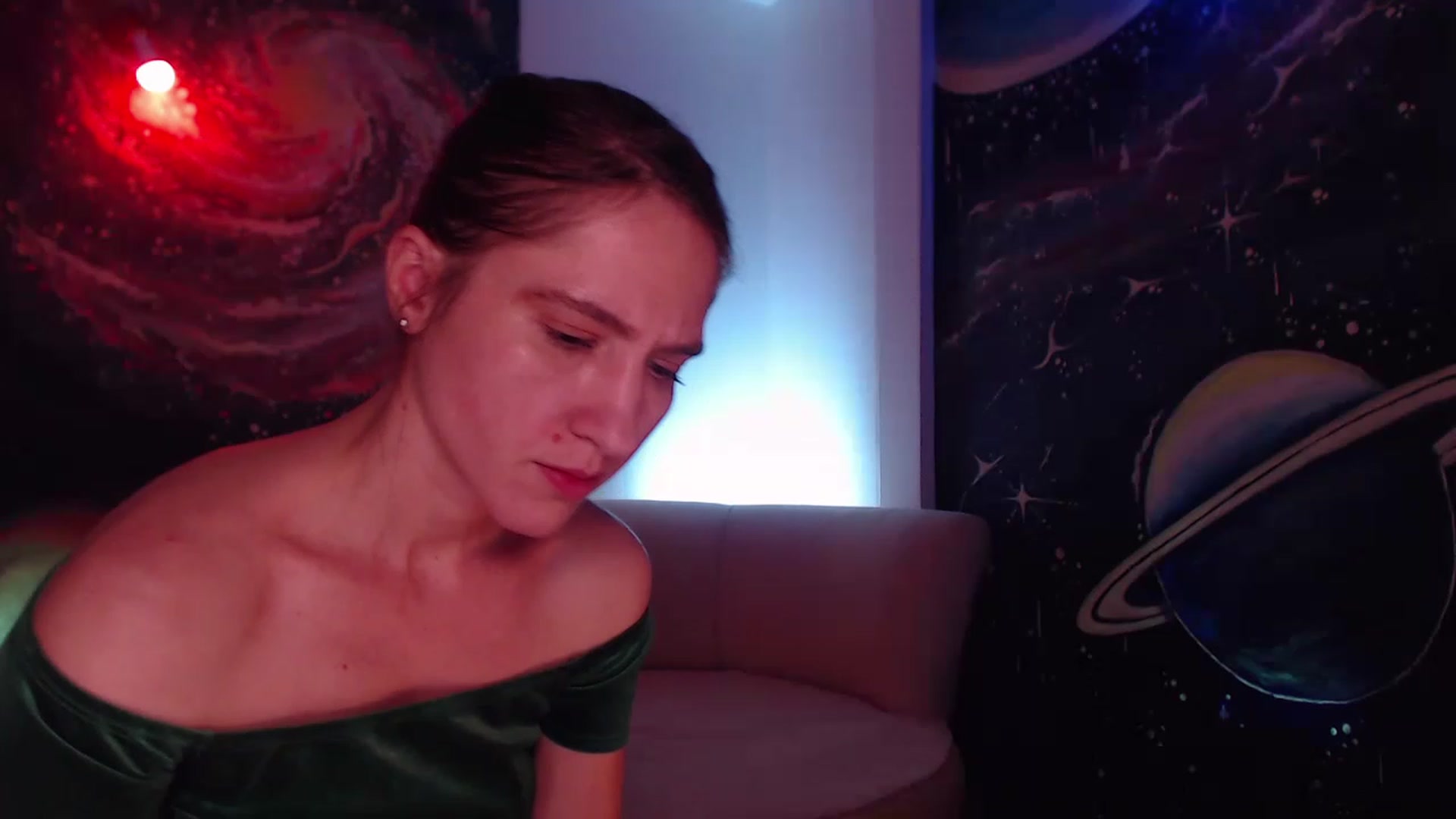 Gallery image thumbnail from IntruderRorry's myfreecams stream on, 11/18/2022, 13:22 image 6 of 20