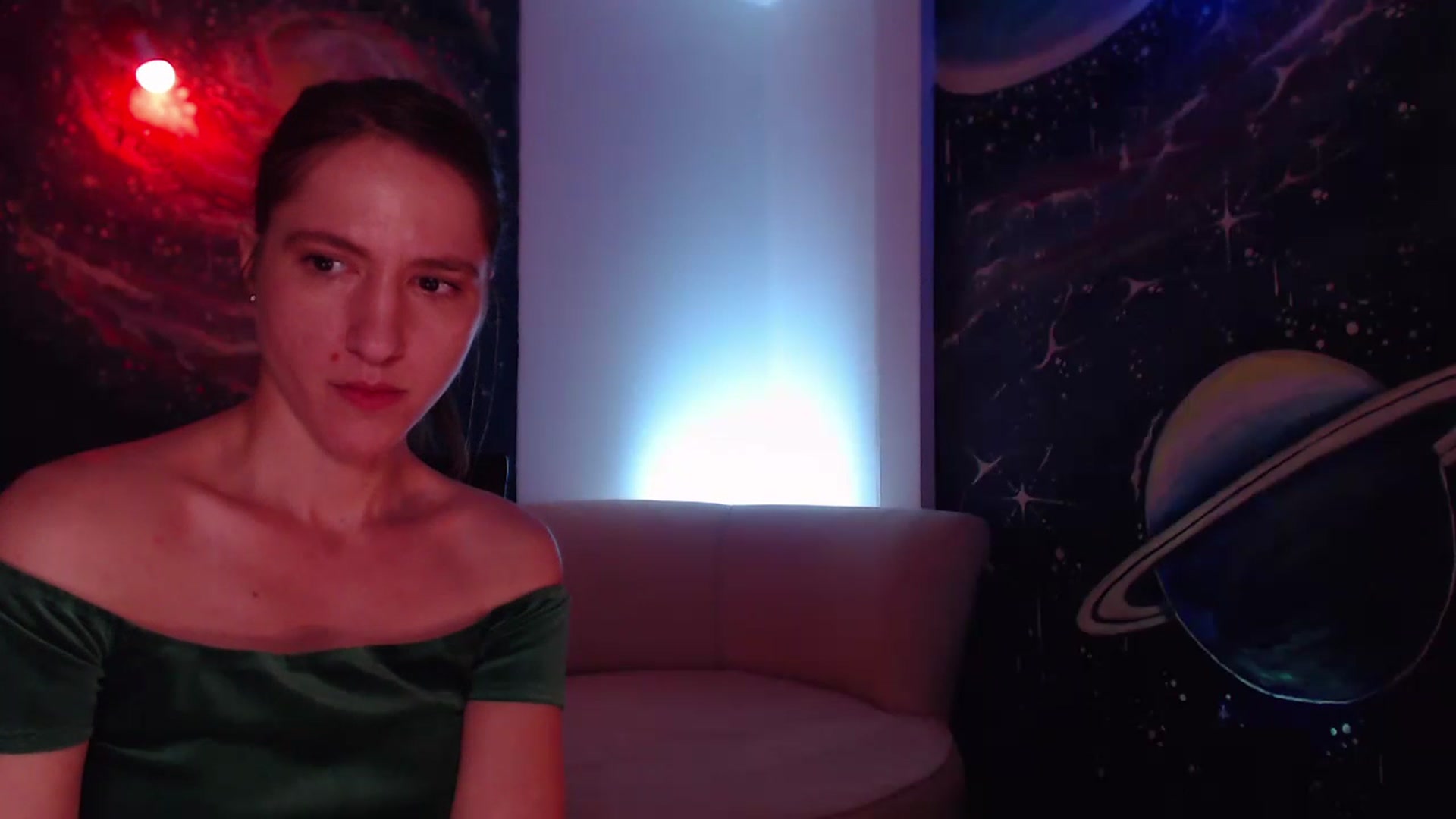 Gallery image thumbnail from IntruderRorry's myfreecams stream on, 11/18/2022, 13:22 image 18 of 20