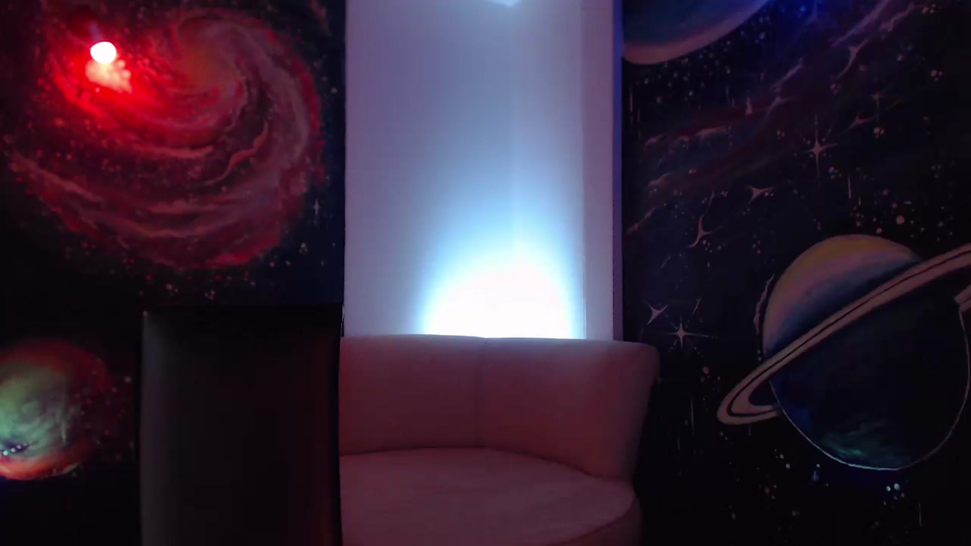 Gallery image thumbnail from IntruderRorry's myfreecams stream on, 11/18/2022, 13:22 image 1 of 20