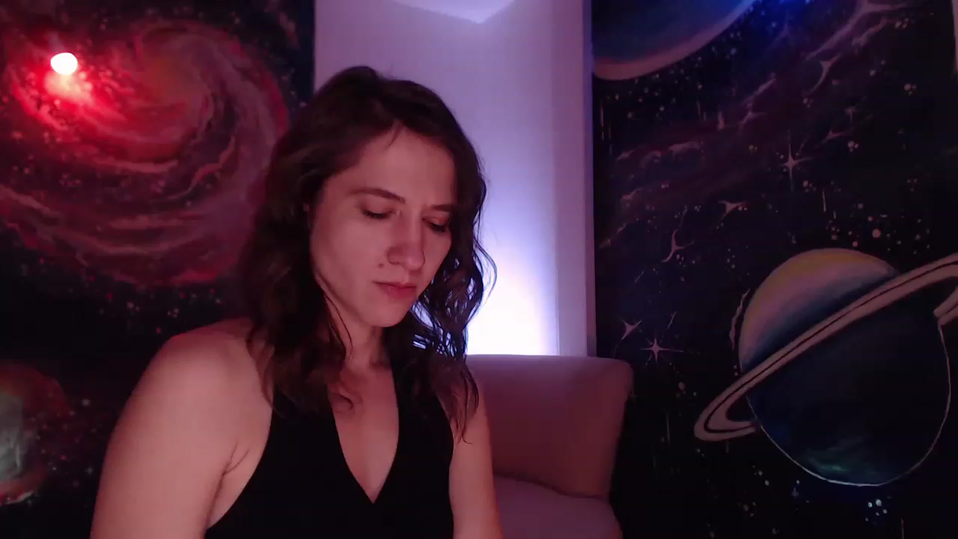 Gallery image thumbnail from IntruderRorry's myfreecams stream on, 11/20/2022, 14:04 image 17 of 20