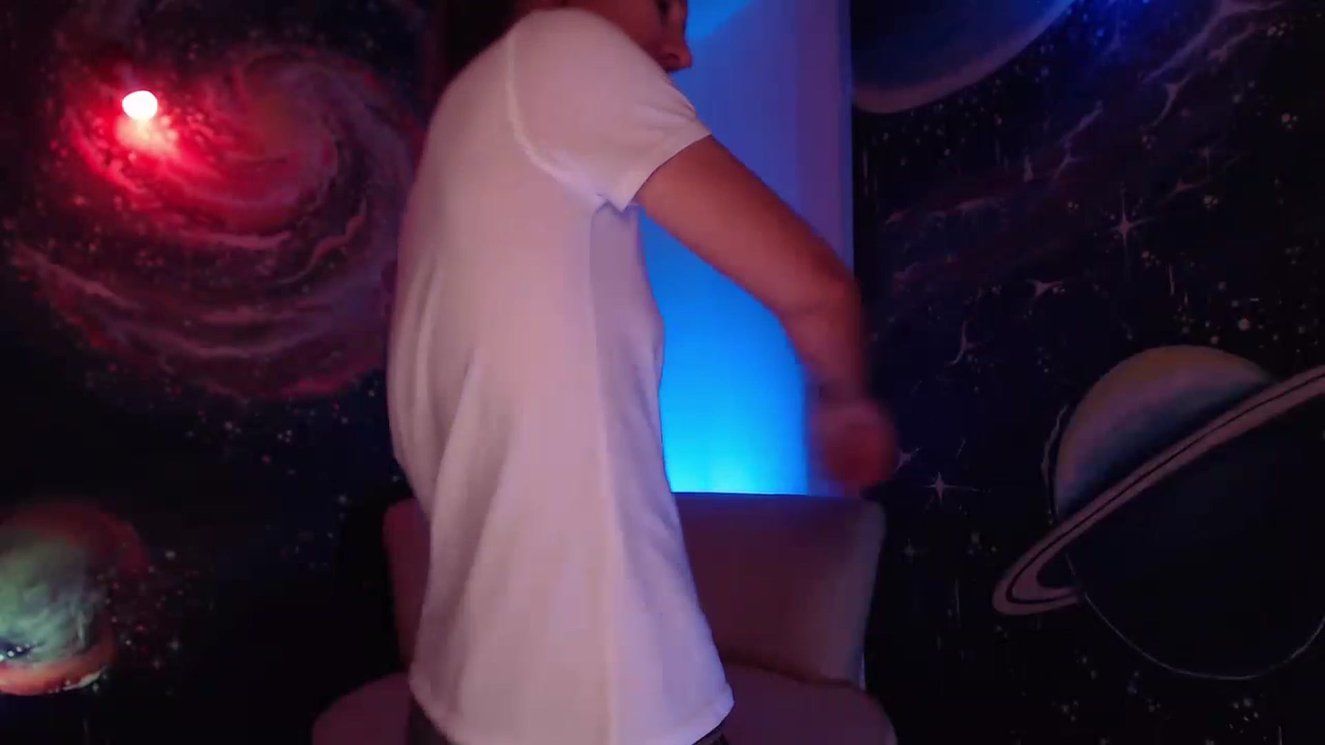 Gallery image thumbnail from IntruderRorry's myfreecams stream on, 11/26/2022, 09:32 image 9 of 20