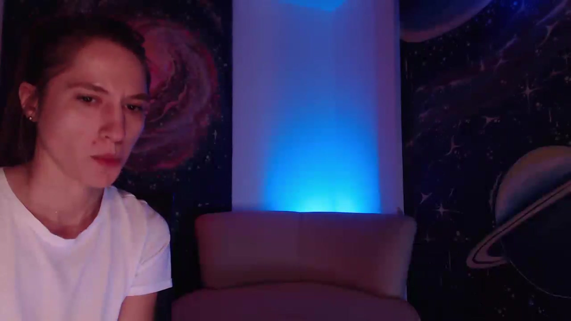 Gallery image thumbnail from IntruderRorry's myfreecams stream on, 11/26/2022, 12:35 image 12 of 20