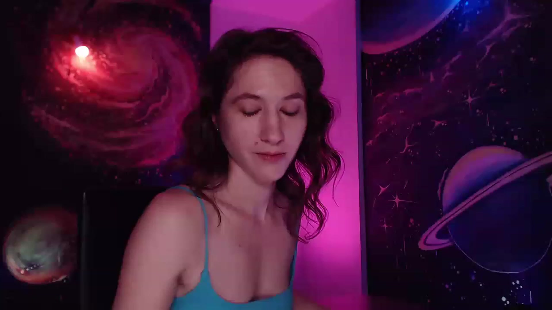 Gallery image thumbnail from IntruderRorry's myfreecams stream on, 12/09/2022, 11:16 image 17 of 20