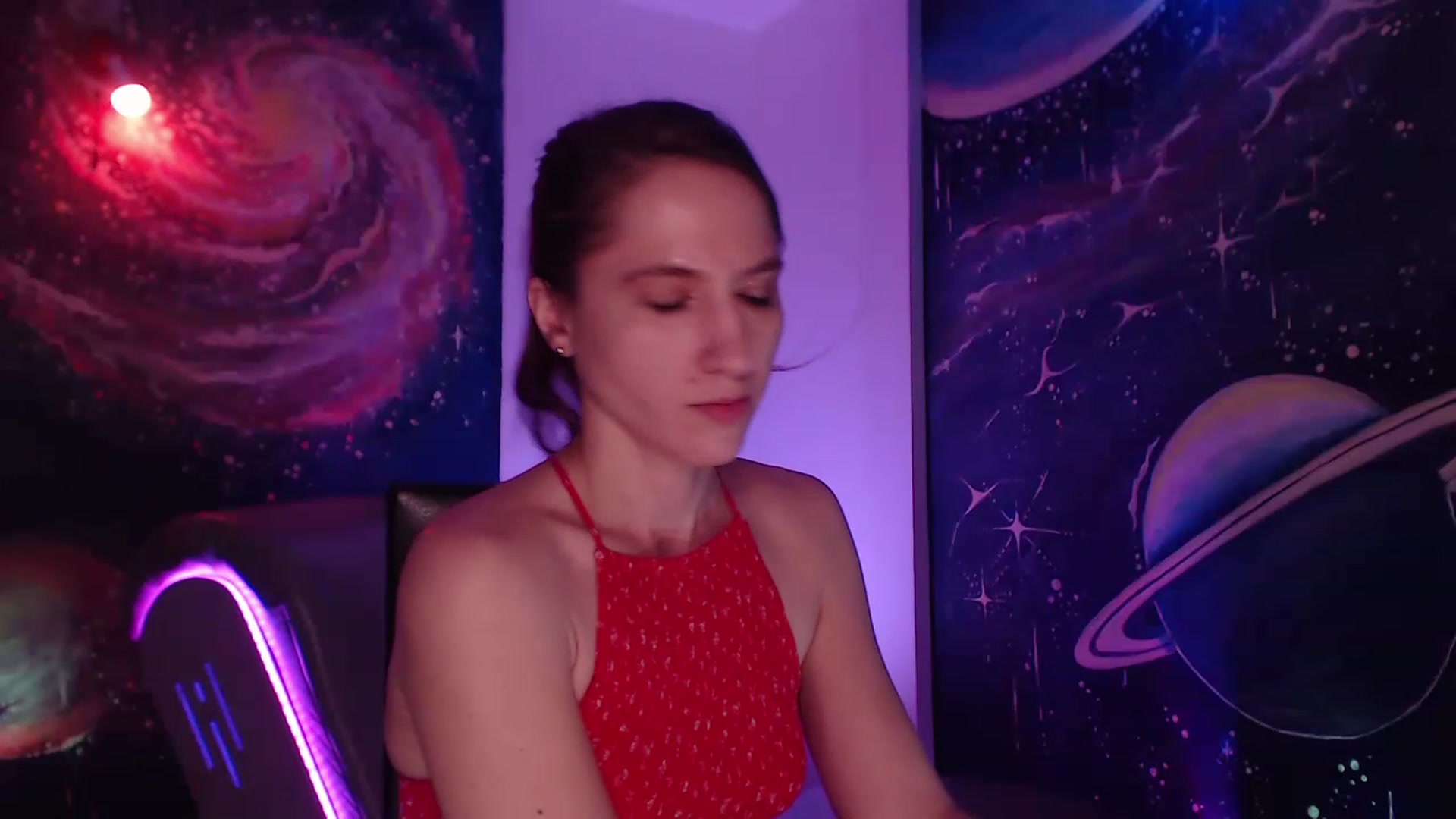 Gallery image thumbnail from IntruderRorry's myfreecams stream on, 12/11/2022, 12:08 image 15 of 20