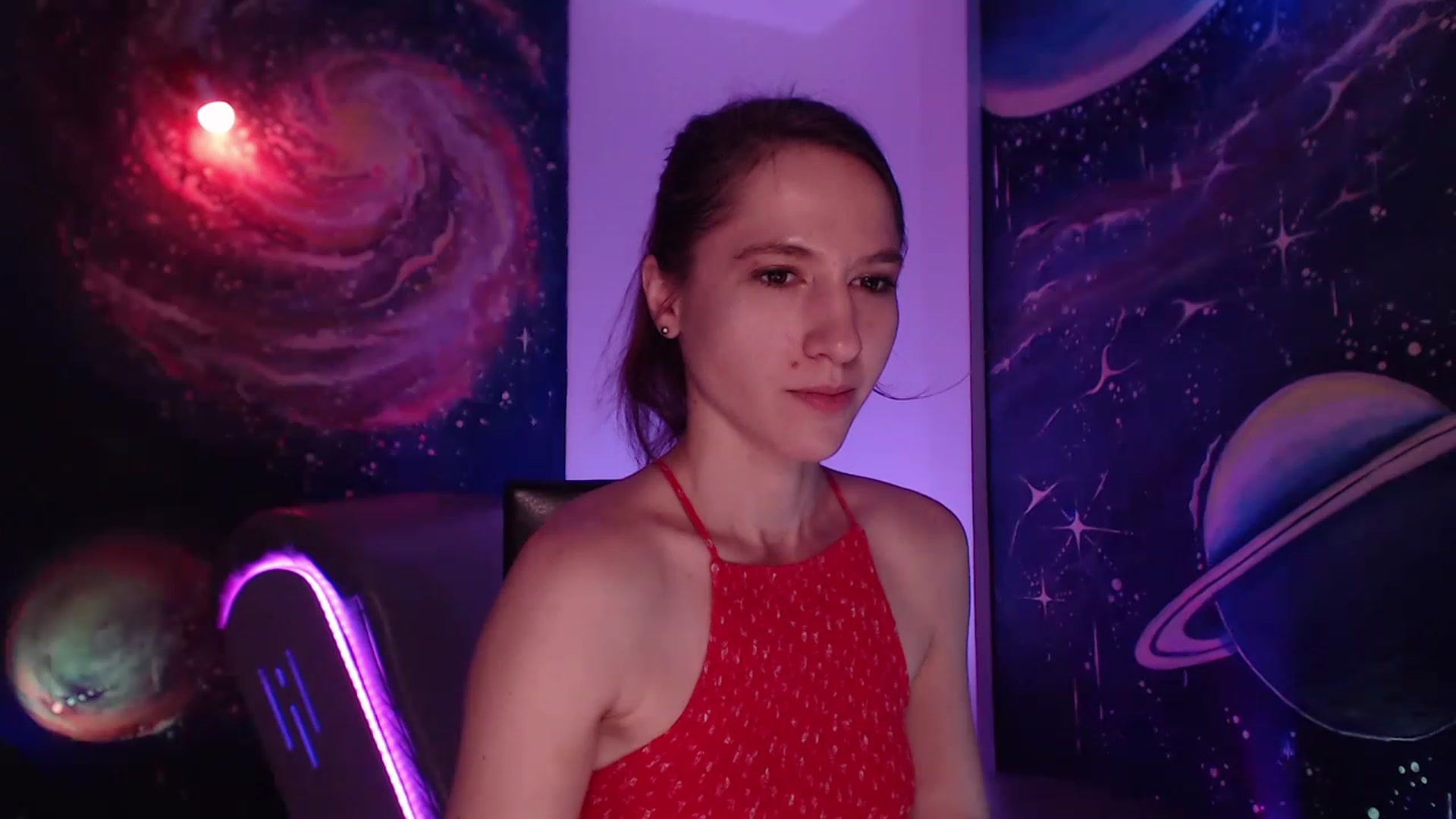 Gallery image thumbnail from IntruderRorry's myfreecams stream on, 12/11/2022, 12:08 image 10 of 20