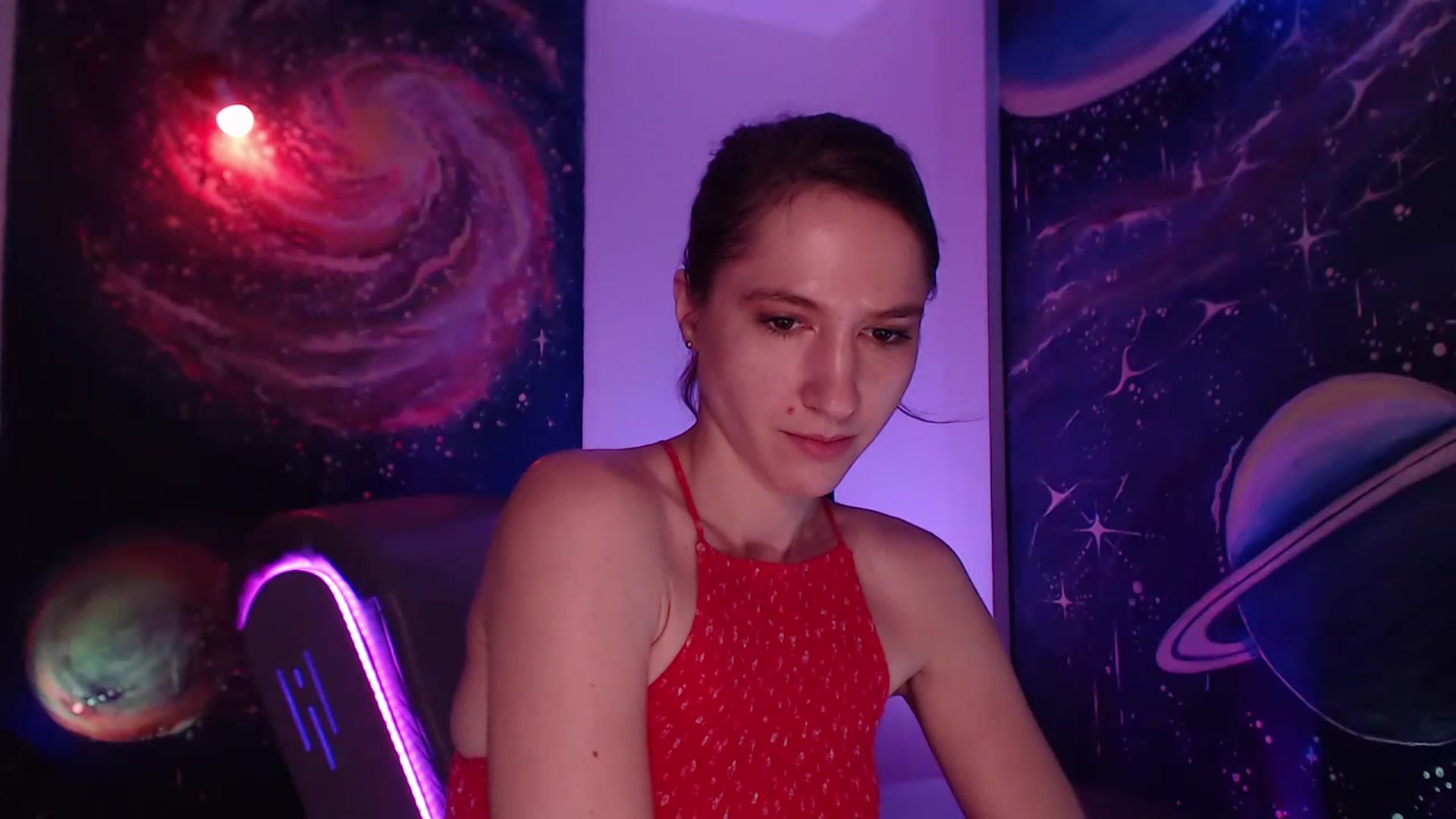 Gallery image thumbnail from IntruderRorry's myfreecams stream on, 12/11/2022, 12:08 image 6 of 20