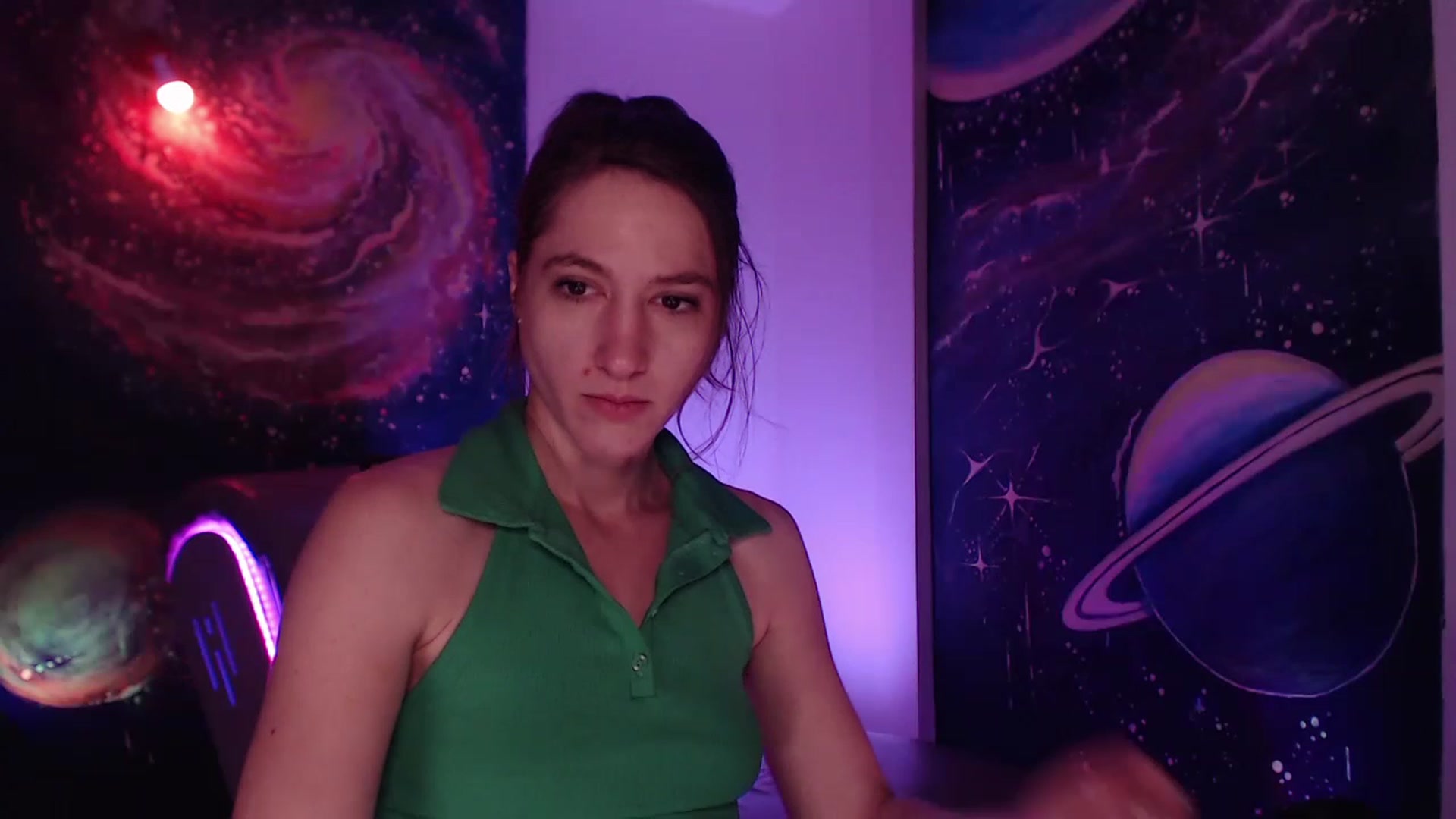 Gallery image thumbnail from IntruderRorry's myfreecams stream on, 12/12/2022, 09:49 image 14 of 20