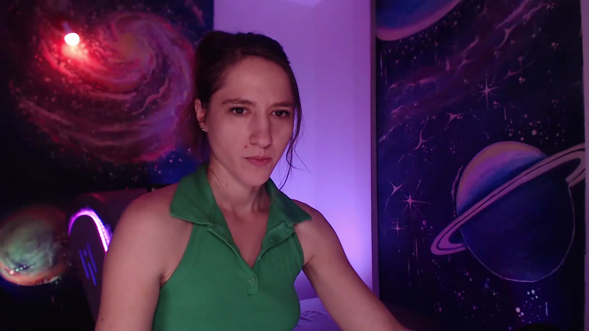 Gallery image thumbnail from IntruderRorry's myfreecams stream on, 12/12/2022, 09:49 image 11 of 20