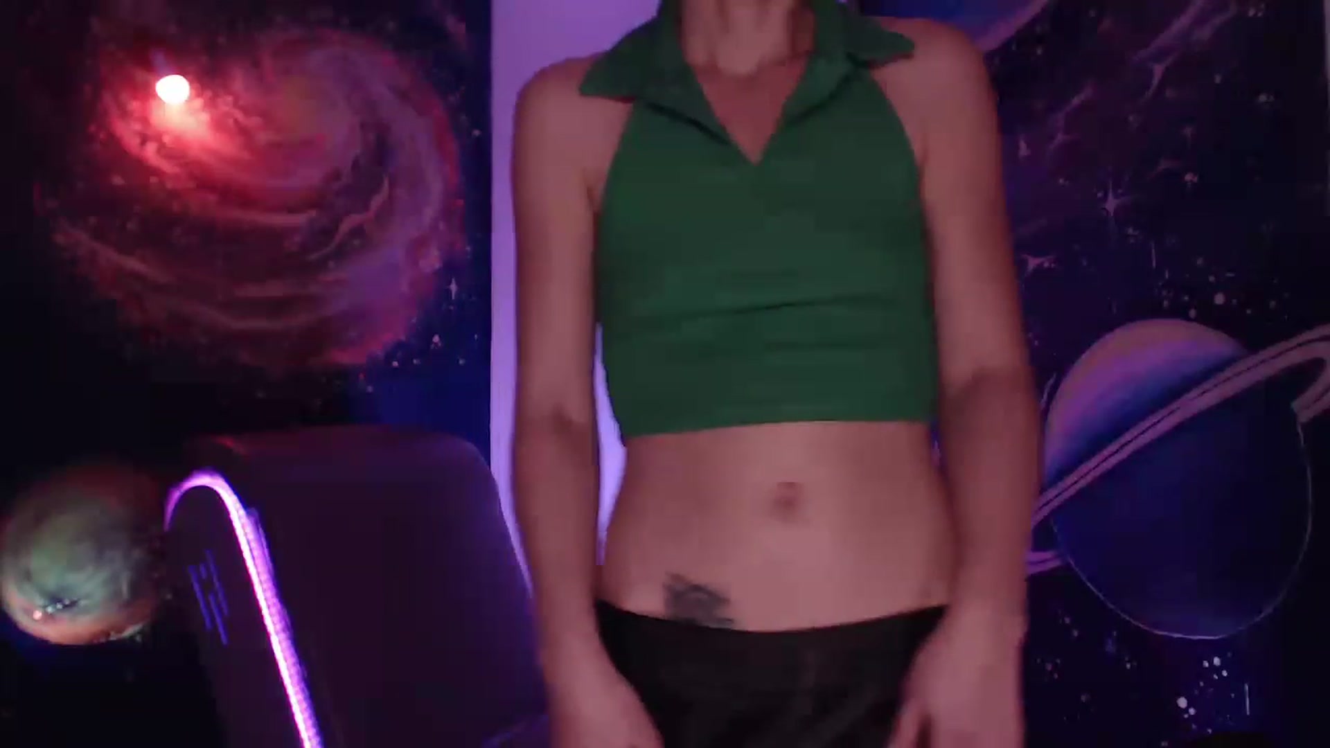 Gallery image thumbnail from IntruderRorry's myfreecams stream on, 12/12/2022, 12:05 image 16 of 20