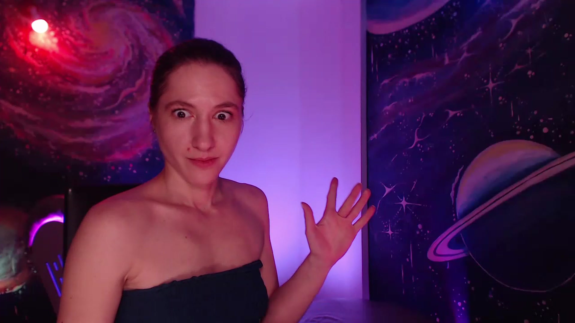 Gallery image thumbnail from IntruderRorry's myfreecams stream on, 12/16/2022, 11:58 image 11 of 20