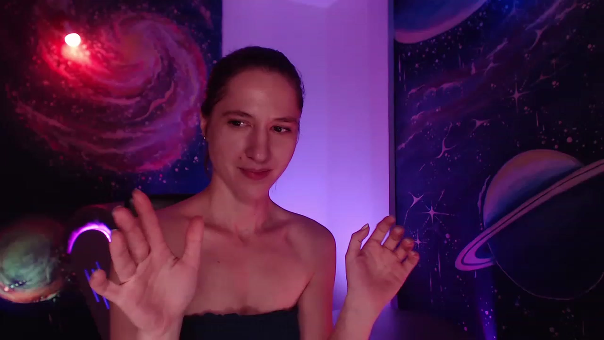 Gallery image thumbnail from IntruderRorry's myfreecams stream on, 12/16/2022, 15:13 image 16 of 20