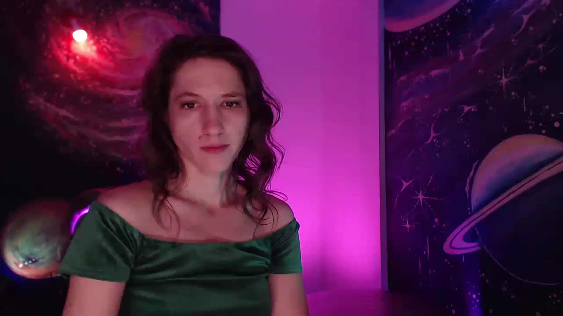 Gallery image thumbnail from IntruderRorry's myfreecams stream on, 12/18/2022, 11:57 image 11 of 20