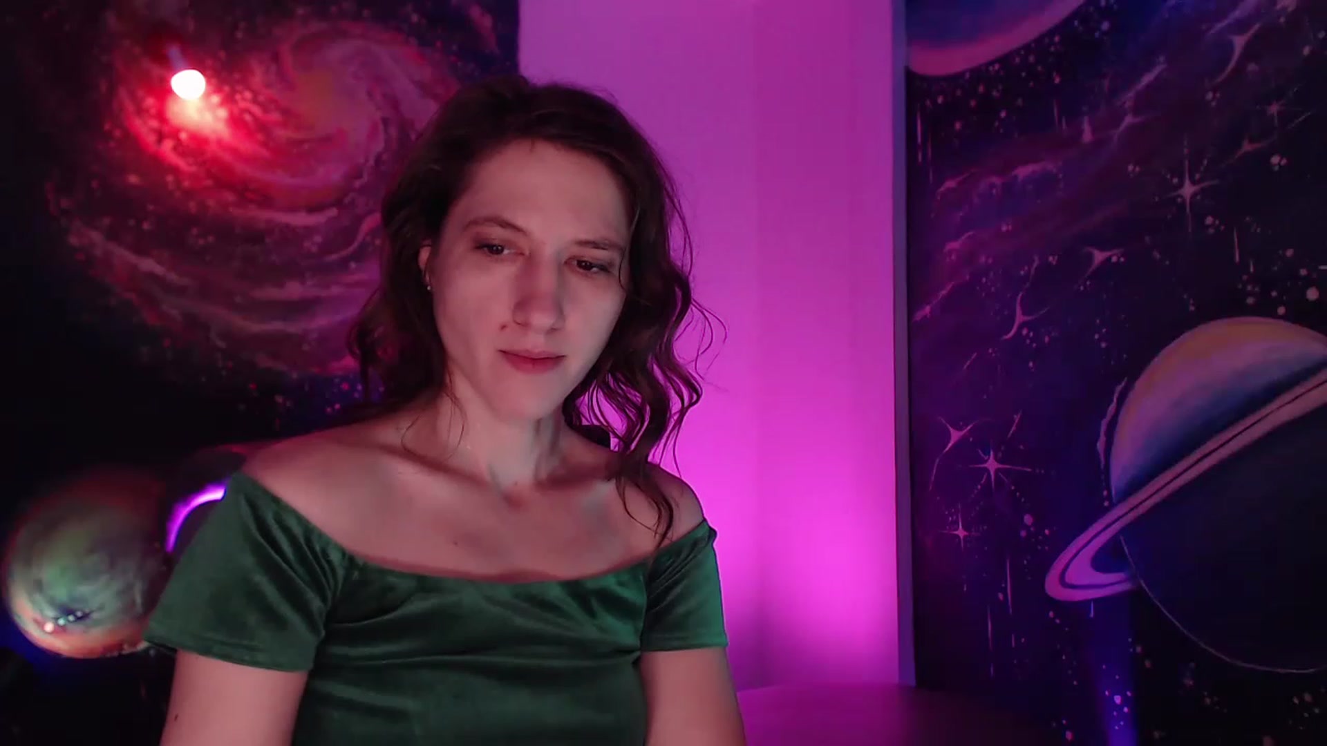 Gallery image thumbnail from IntruderRorry's myfreecams stream on, 12/18/2022, 11:57 image 8 of 20