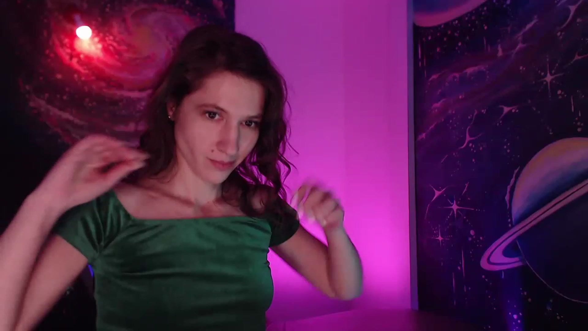 Gallery image thumbnail from IntruderRorry's myfreecams stream on, 12/18/2022, 11:57 image 20 of 20