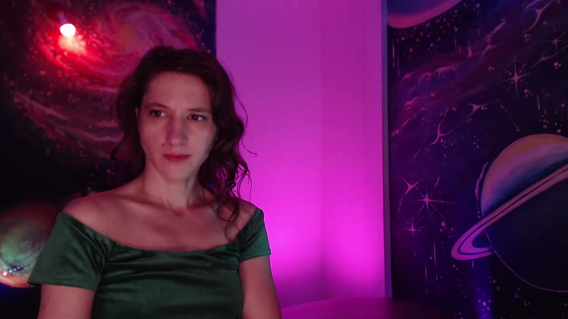 Gallery image thumbnail from IntruderRorry's myfreecams stream on, 12/18/2022, 12:40 image 1 of 20