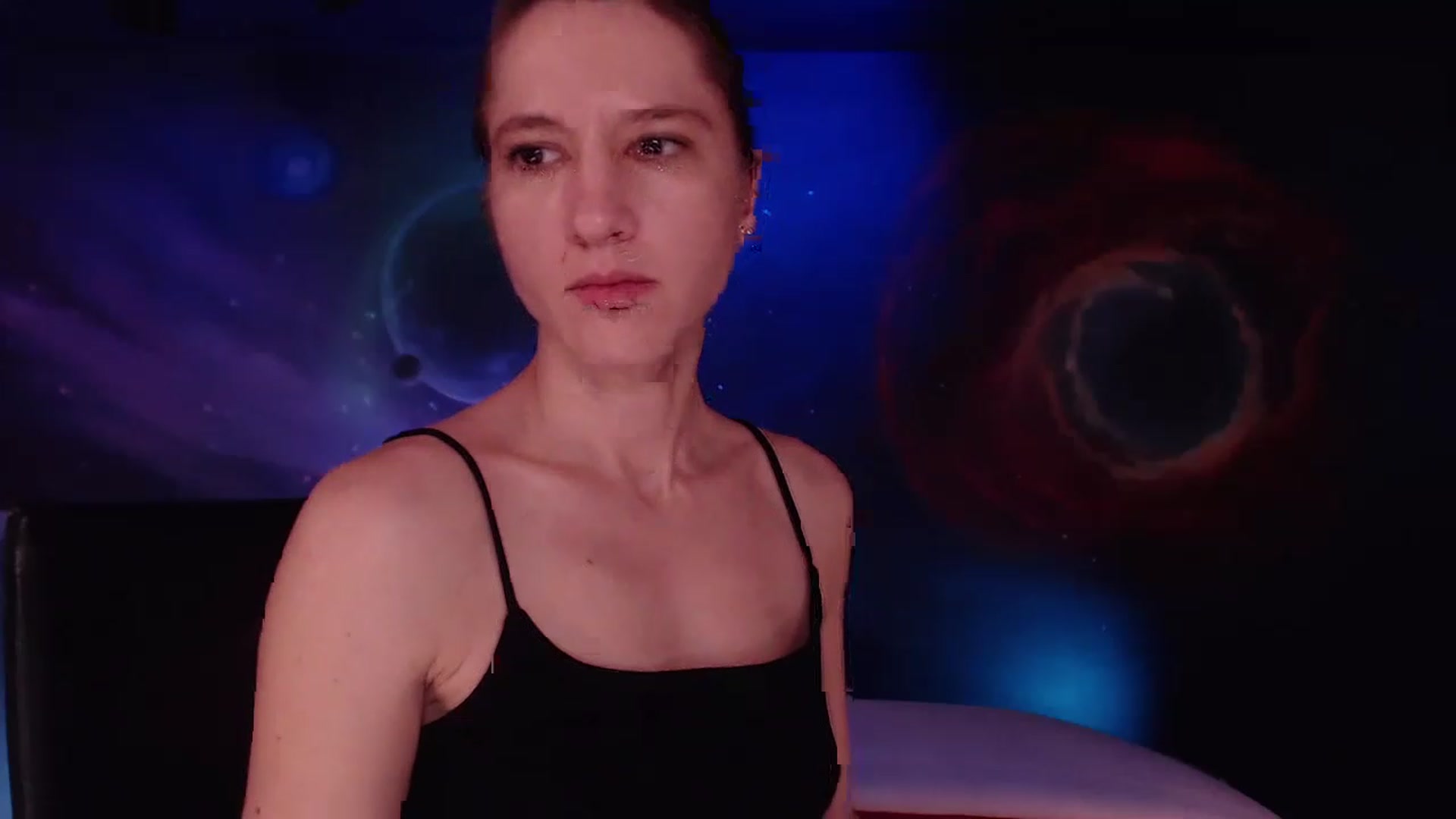 Gallery image thumbnail from IntruderRorry's myfreecams stream on, 12/20/2022, 10:18 image 13 of 20
