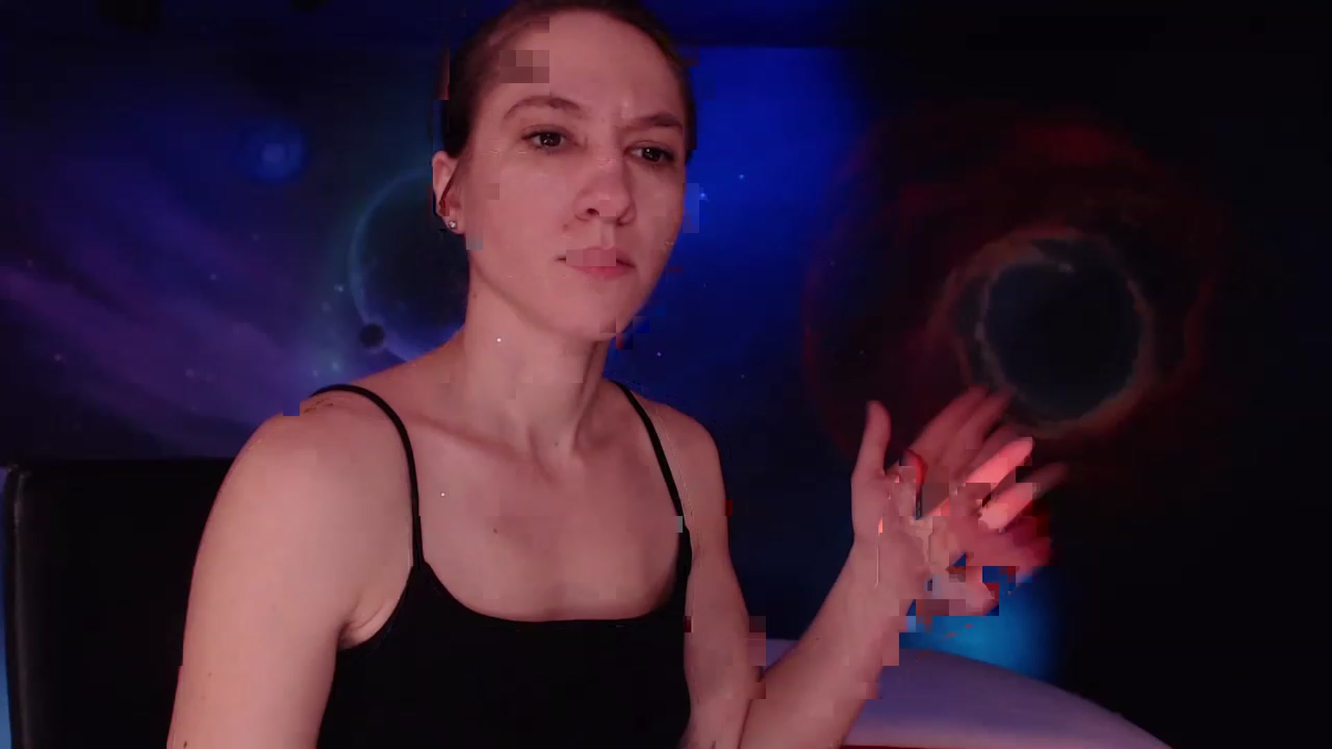 Gallery image thumbnail from IntruderRorry's myfreecams stream on, 12/20/2022, 10:18 image 10 of 20