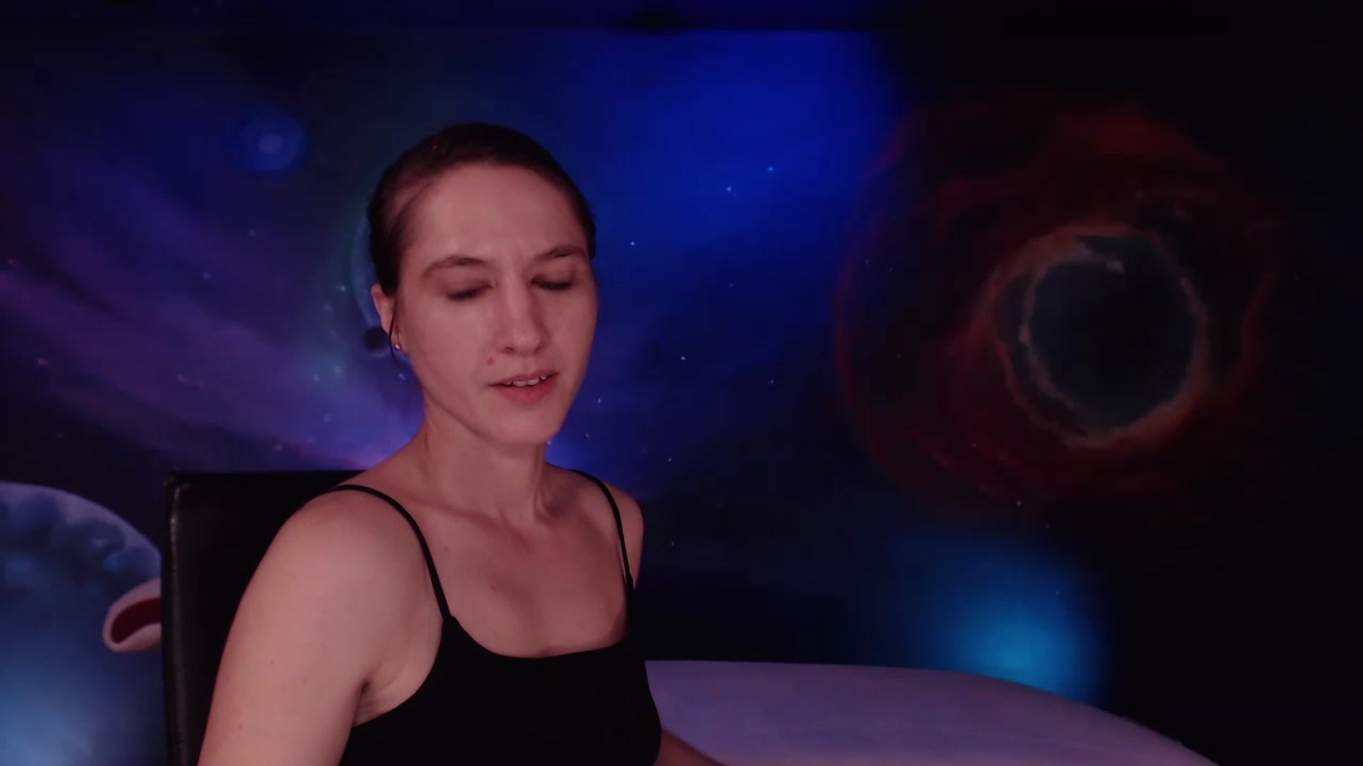 Gallery image thumbnail from IntruderRorry's myfreecams stream on, 12/20/2022, 13:06 image 14 of 20