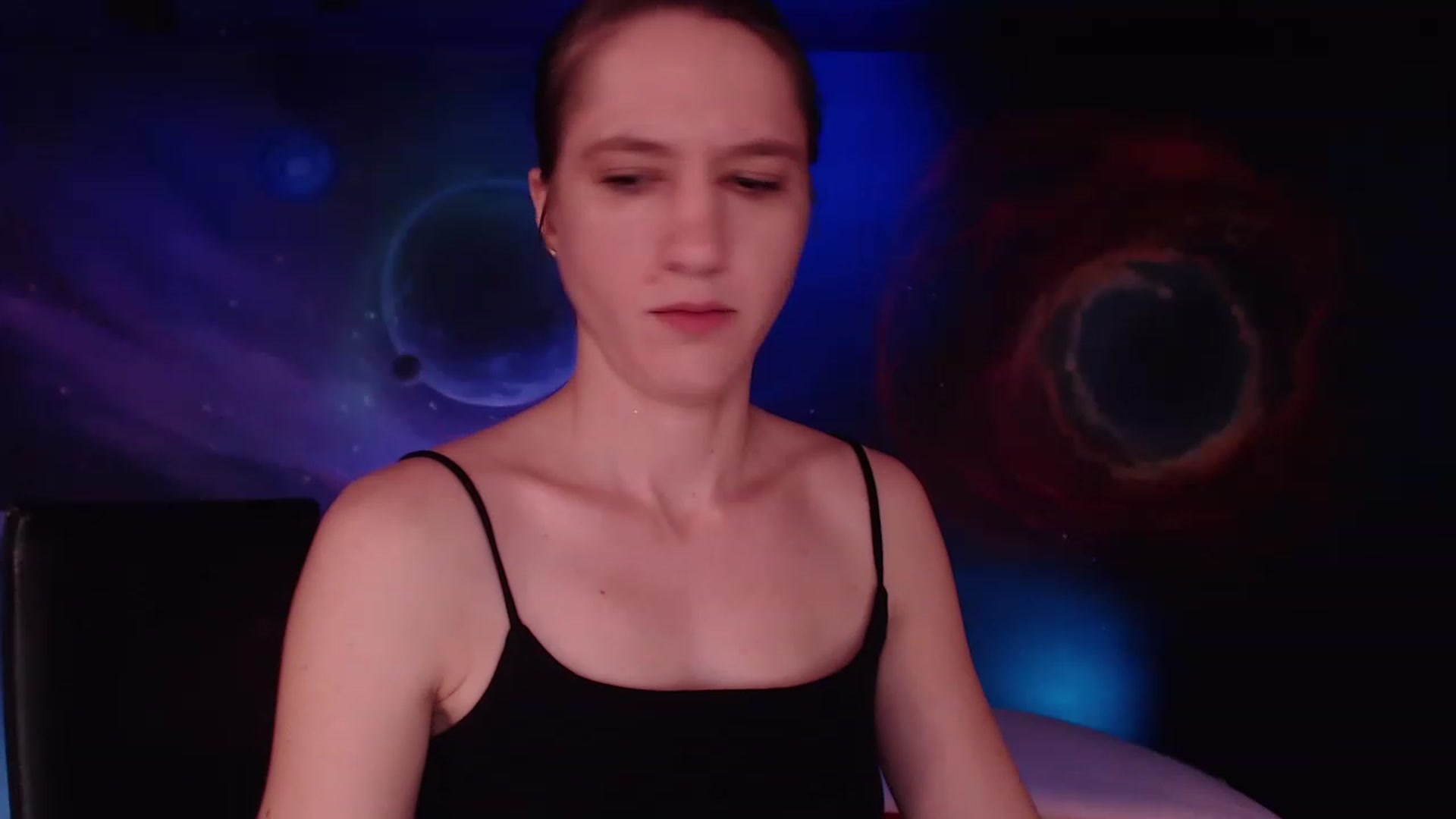 Gallery image thumbnail from IntruderRorry's myfreecams stream on, 12/20/2022, 13:06 image 3 of 20