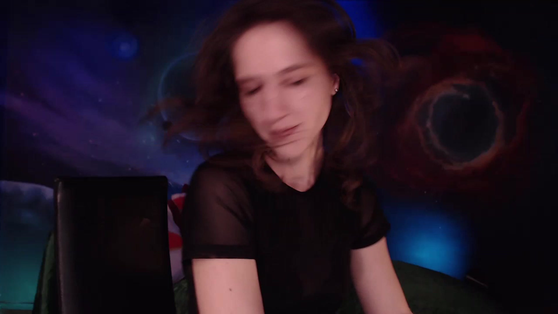 Gallery image thumbnail from IntruderRorry's myfreecams stream on, 12/23/2022, 09:27 image 10 of 20