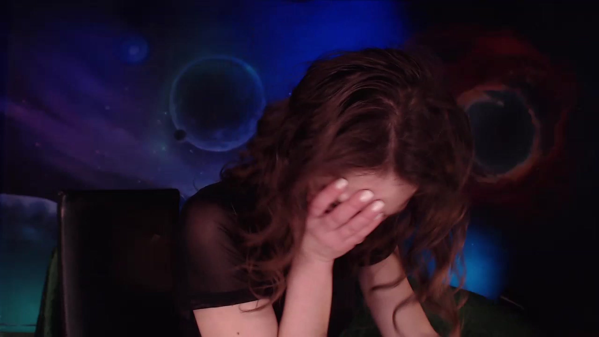 Gallery image thumbnail from IntruderRorry's myfreecams stream on, 12/23/2022, 09:27 image 12 of 20
