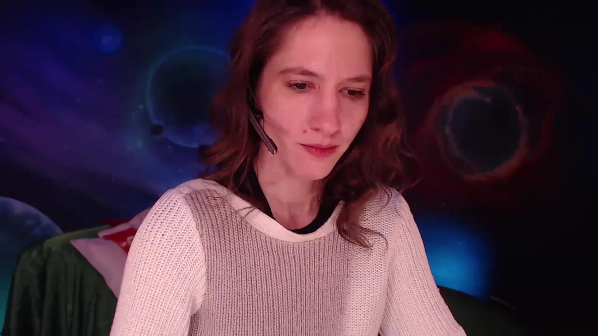 Gallery image thumbnail from IntruderRorry's myfreecams stream on, 12/23/2022, 13:16 image 3 of 20