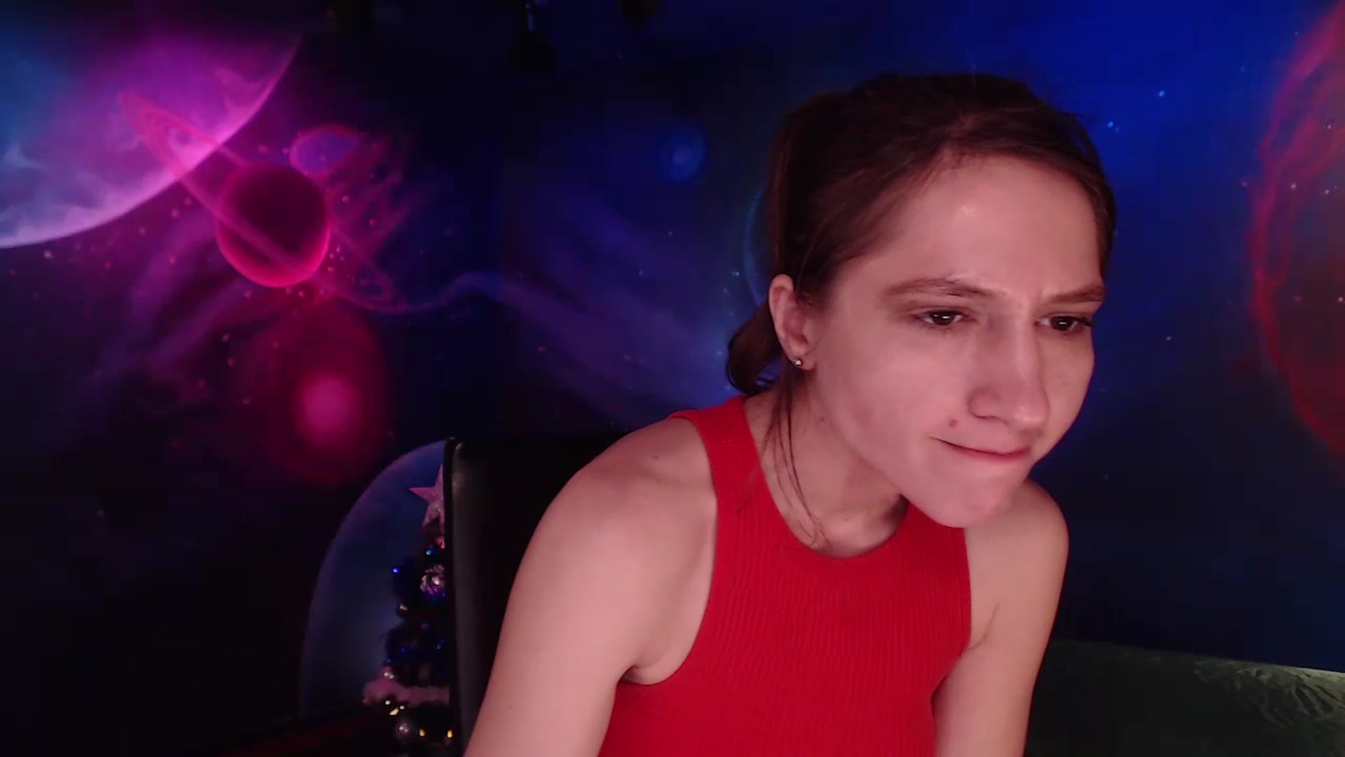 Gallery image thumbnail from IntruderRorry's myfreecams stream on, 12/24/2022, 13:27 image 10 of 20