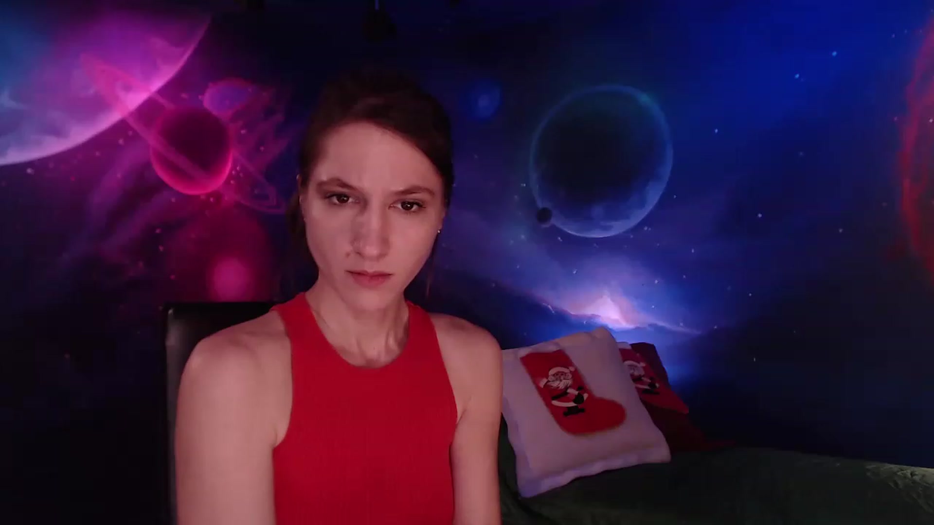 Gallery image thumbnail from IntruderRorry's myfreecams stream on, 12/24/2022, 15:03 image 12 of 20