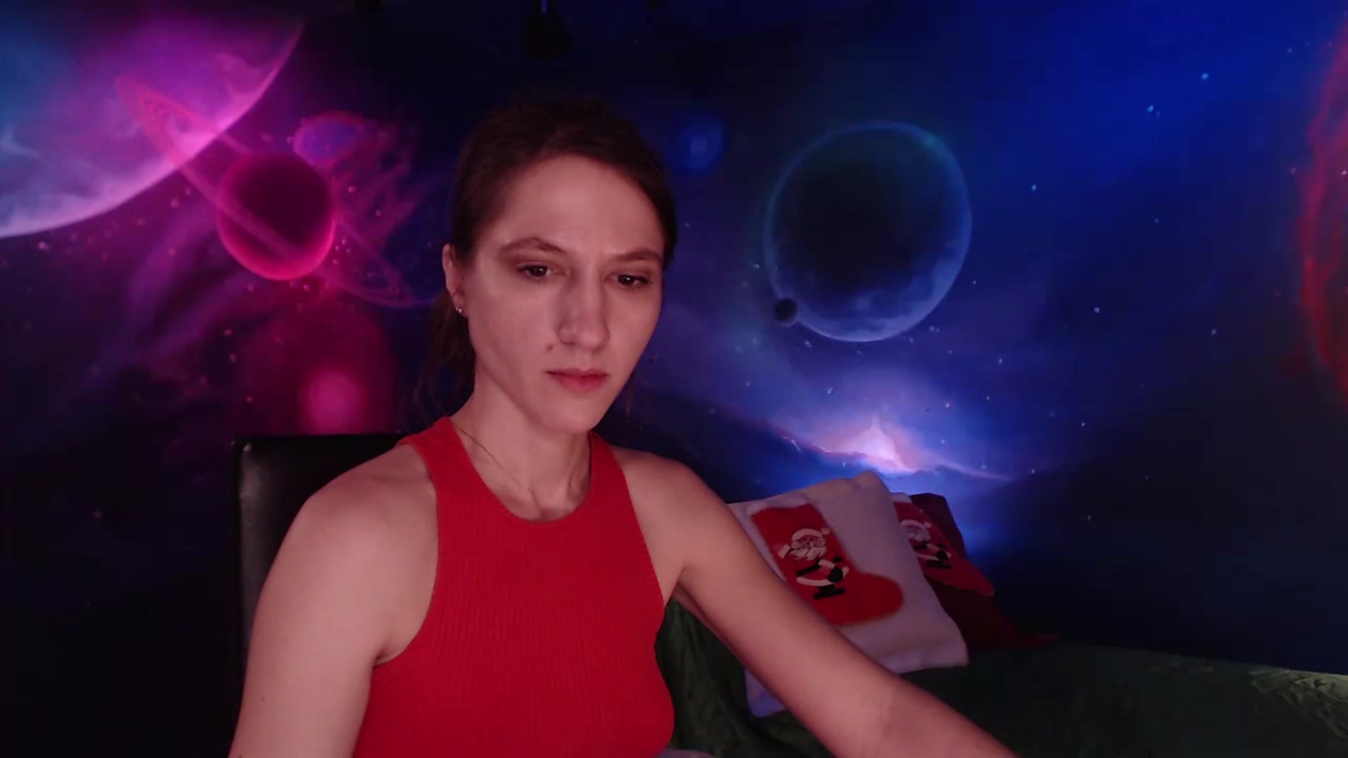 Gallery image thumbnail from IntruderRorry's myfreecams stream on, 12/24/2022, 15:03 image 17 of 20