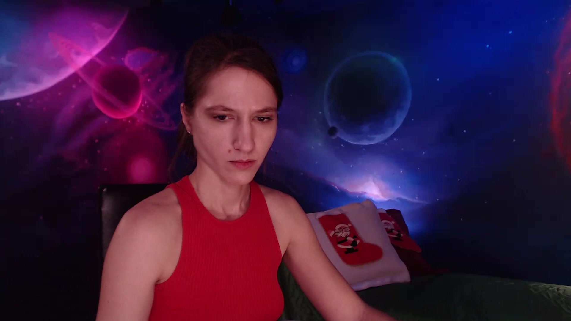 Gallery image thumbnail from IntruderRorry's myfreecams stream on, 12/24/2022, 15:03 image 5 of 20
