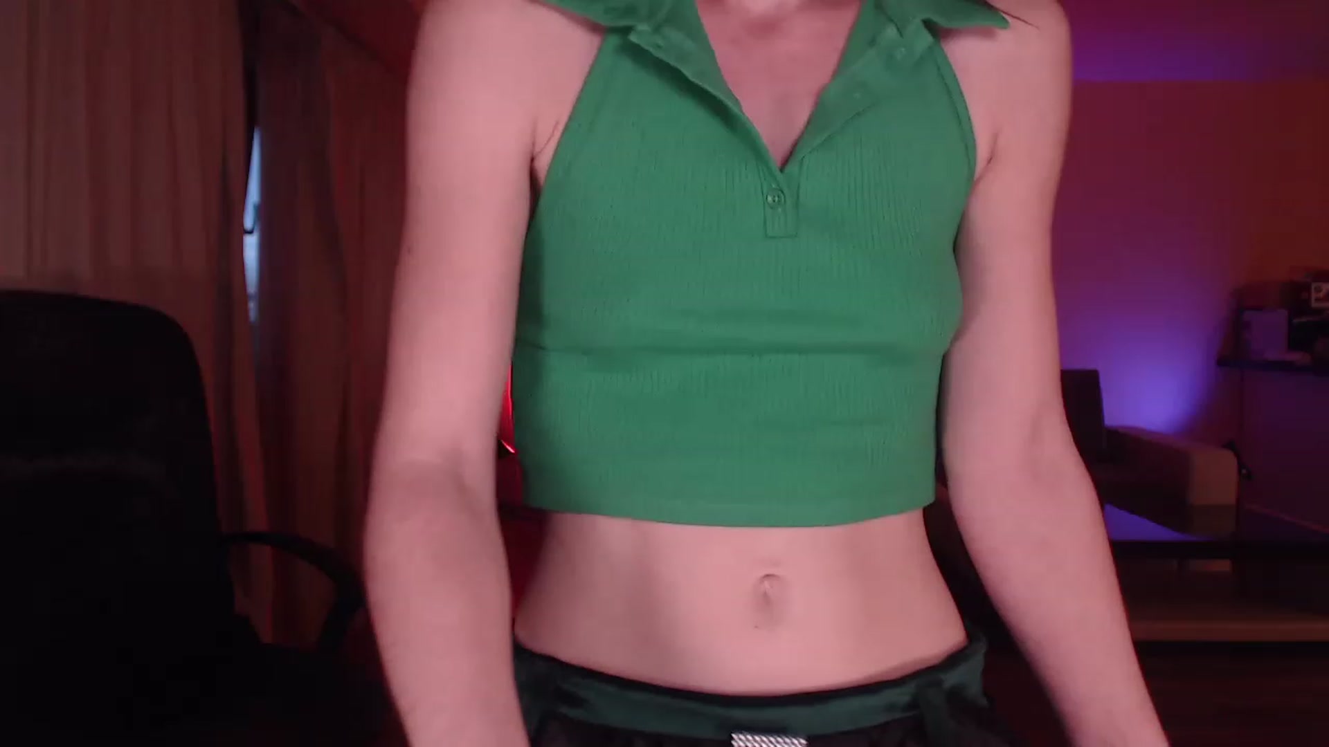 Gallery image thumbnail from IntruderRorry's myfreecams stream on, 12/25/2022, 15:03 image 19 of 20