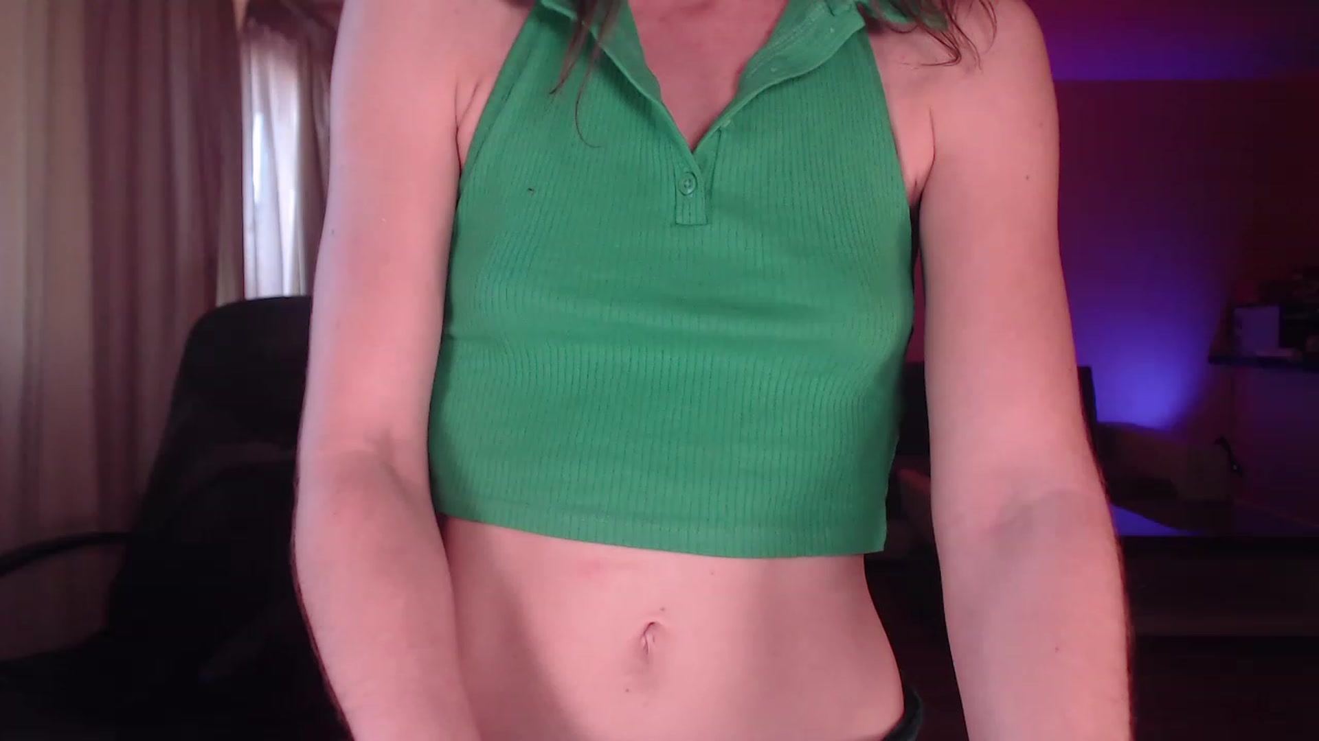 Gallery image thumbnail from IntruderRorry's myfreecams stream on, 12/25/2022, 15:03 image 8 of 20