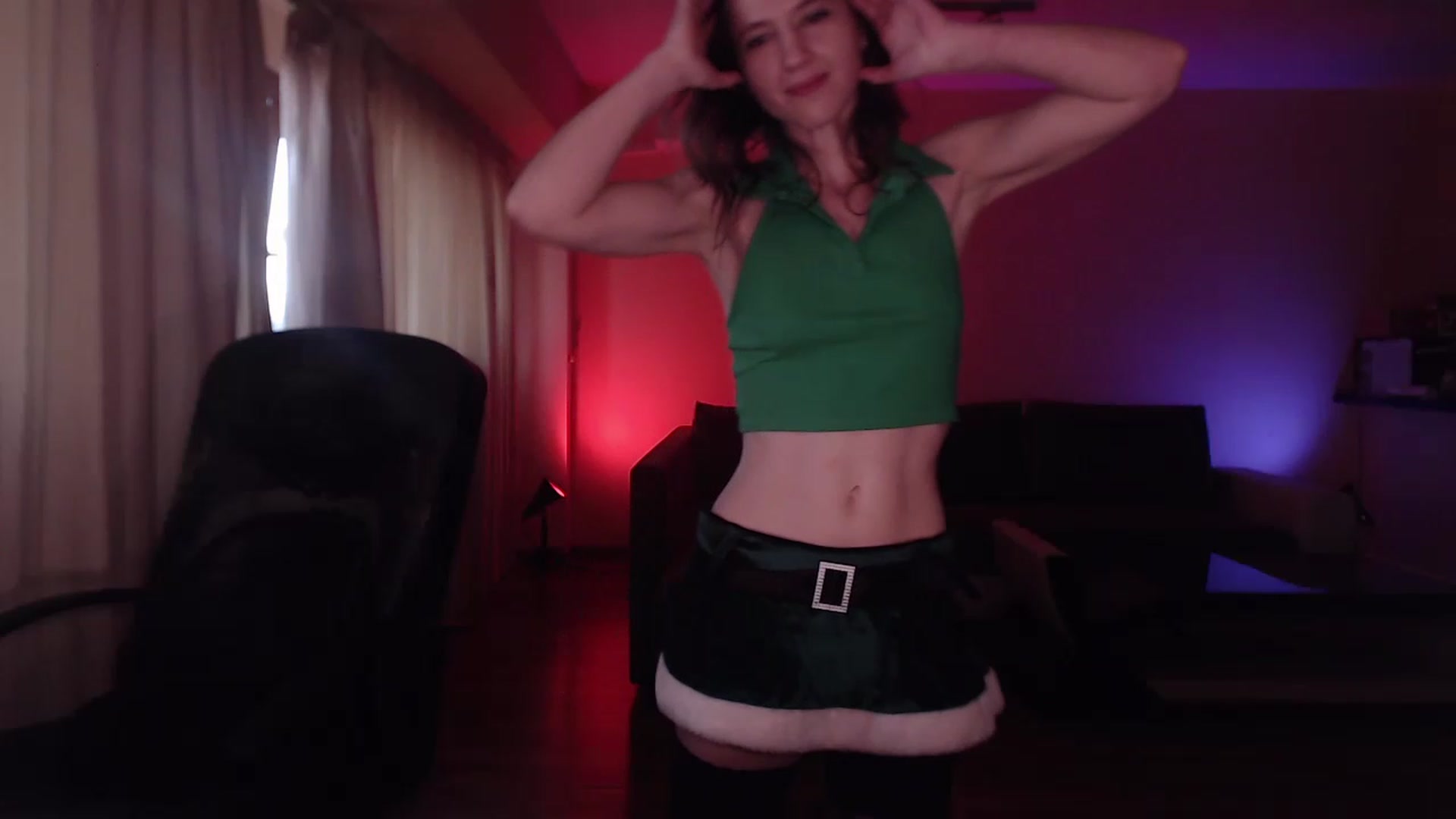 Gallery image thumbnail from IntruderRorry's myfreecams stream on, 12/25/2022, 15:03 image 12 of 20