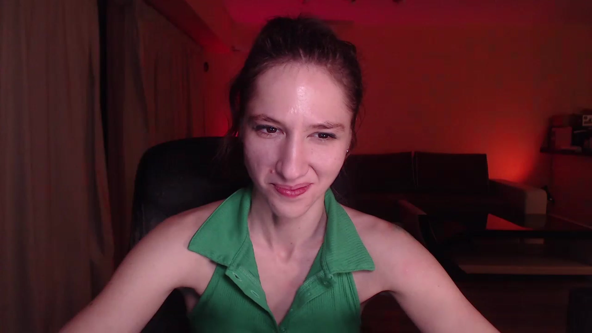 Gallery image thumbnail from IntruderRorry's myfreecams stream on, 12/25/2022, 17:07 image 11 of 20