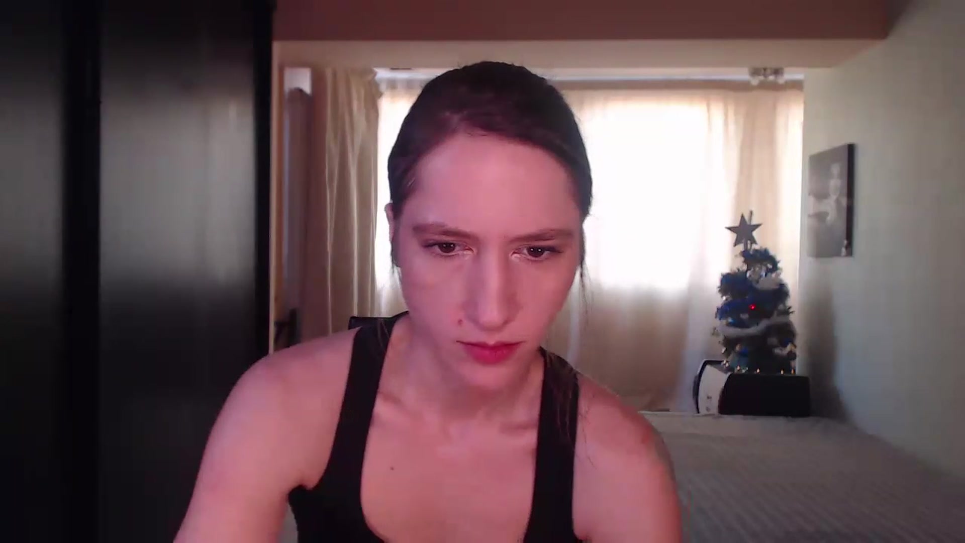Gallery image thumbnail from IntruderRorry's myfreecams stream on, 12/26/2022, 08:43 image 18 of 20