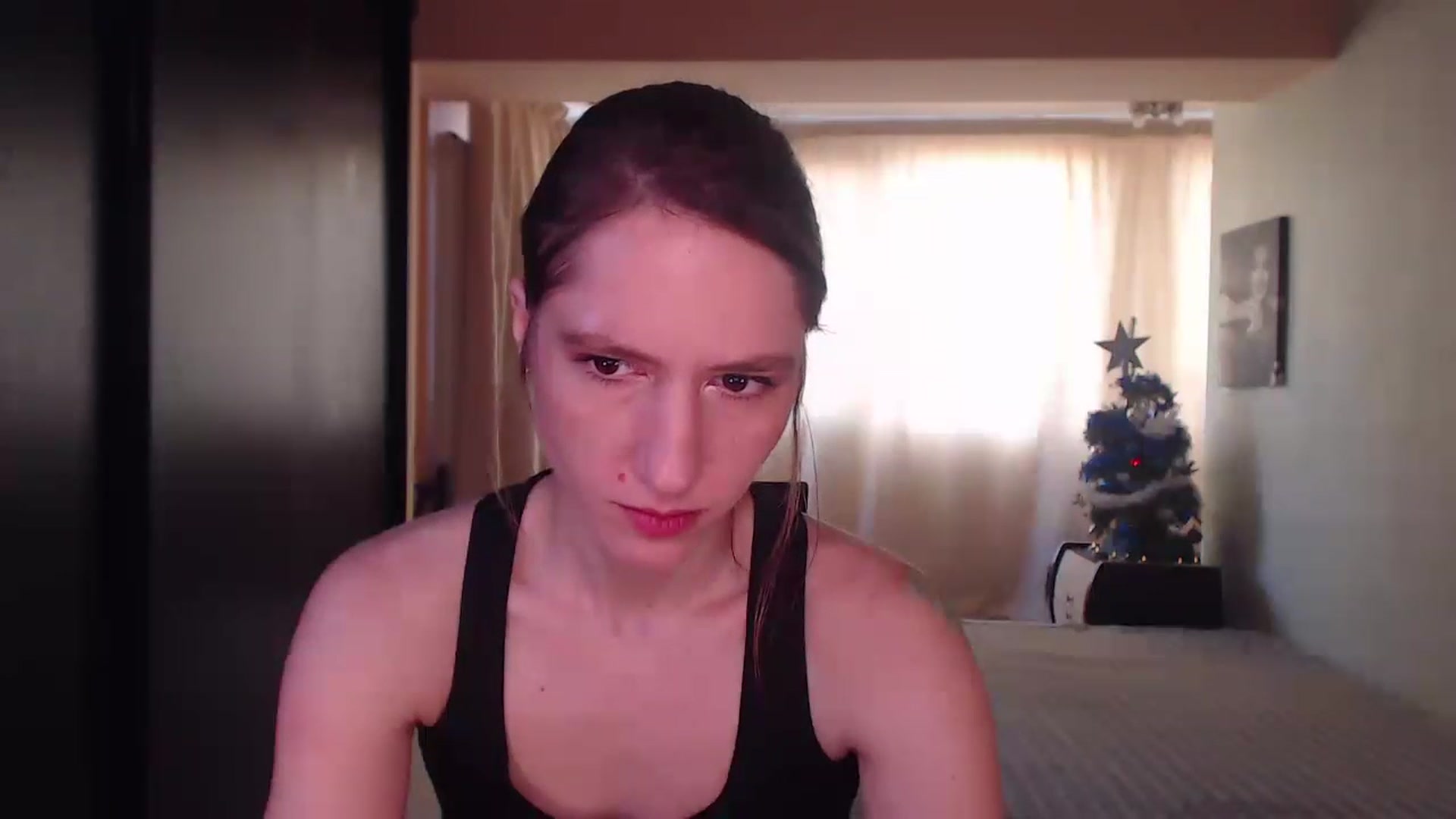 Gallery image thumbnail from IntruderRorry's myfreecams stream on, 12/26/2022, 08:43 image 7 of 20