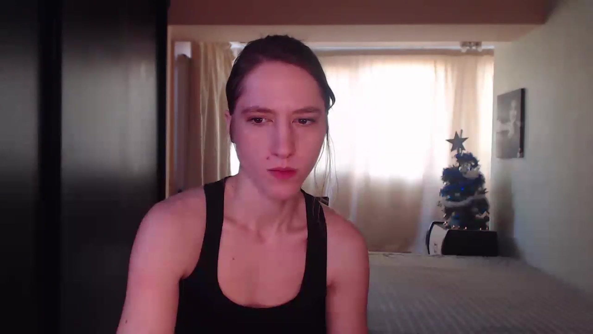 Gallery image thumbnail from IntruderRorry's myfreecams stream on, 12/26/2022, 08:43 image 16 of 20