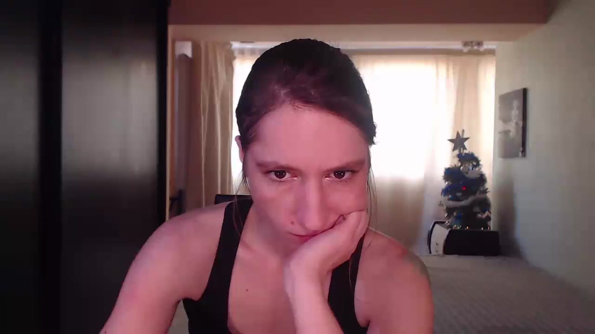 Gallery image thumbnail from IntruderRorry's myfreecams stream on, 12/26/2022, 08:43 image 5 of 20