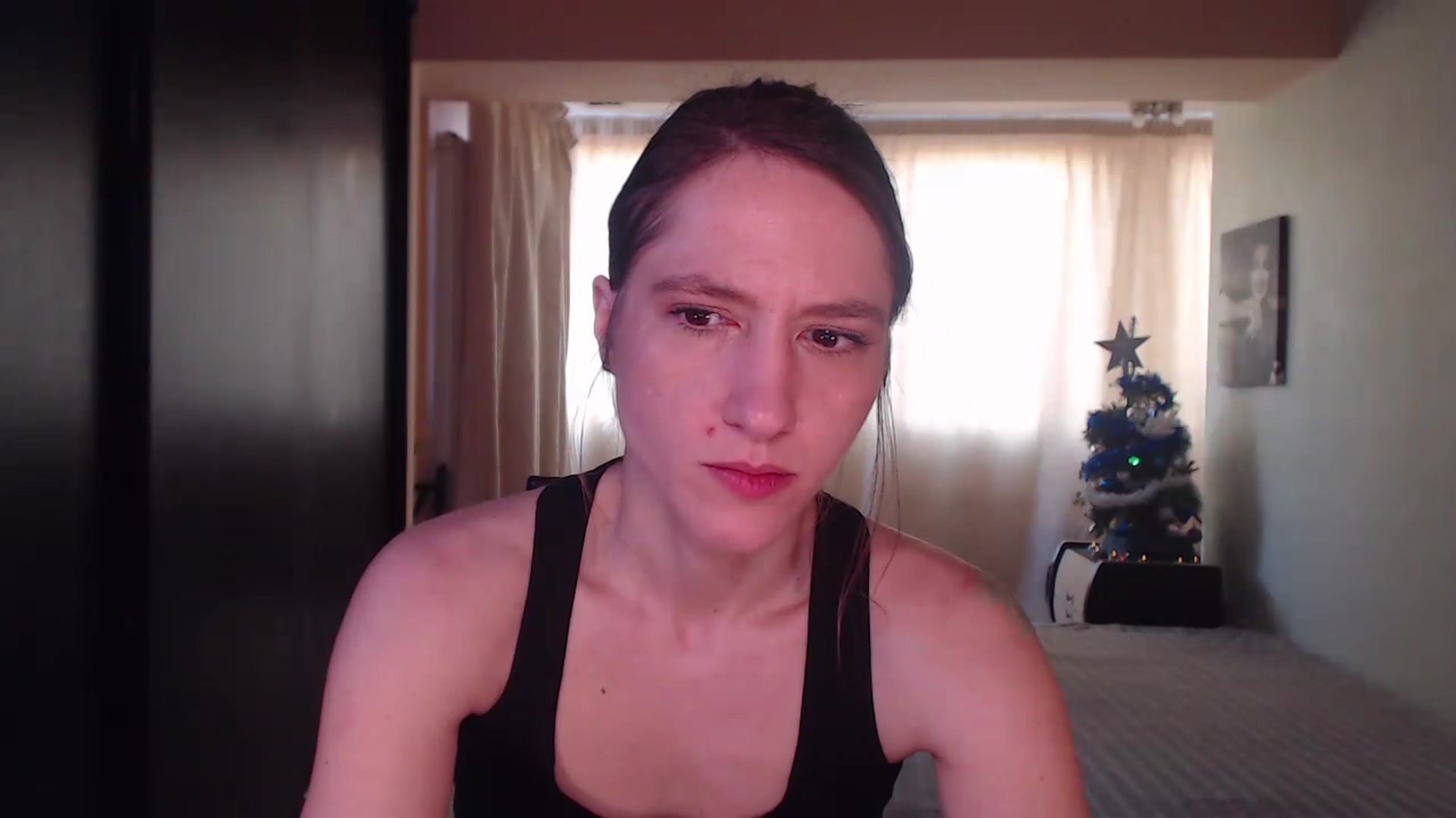Gallery image thumbnail from IntruderRorry's myfreecams stream on, 12/26/2022, 08:43 image 2 of 20