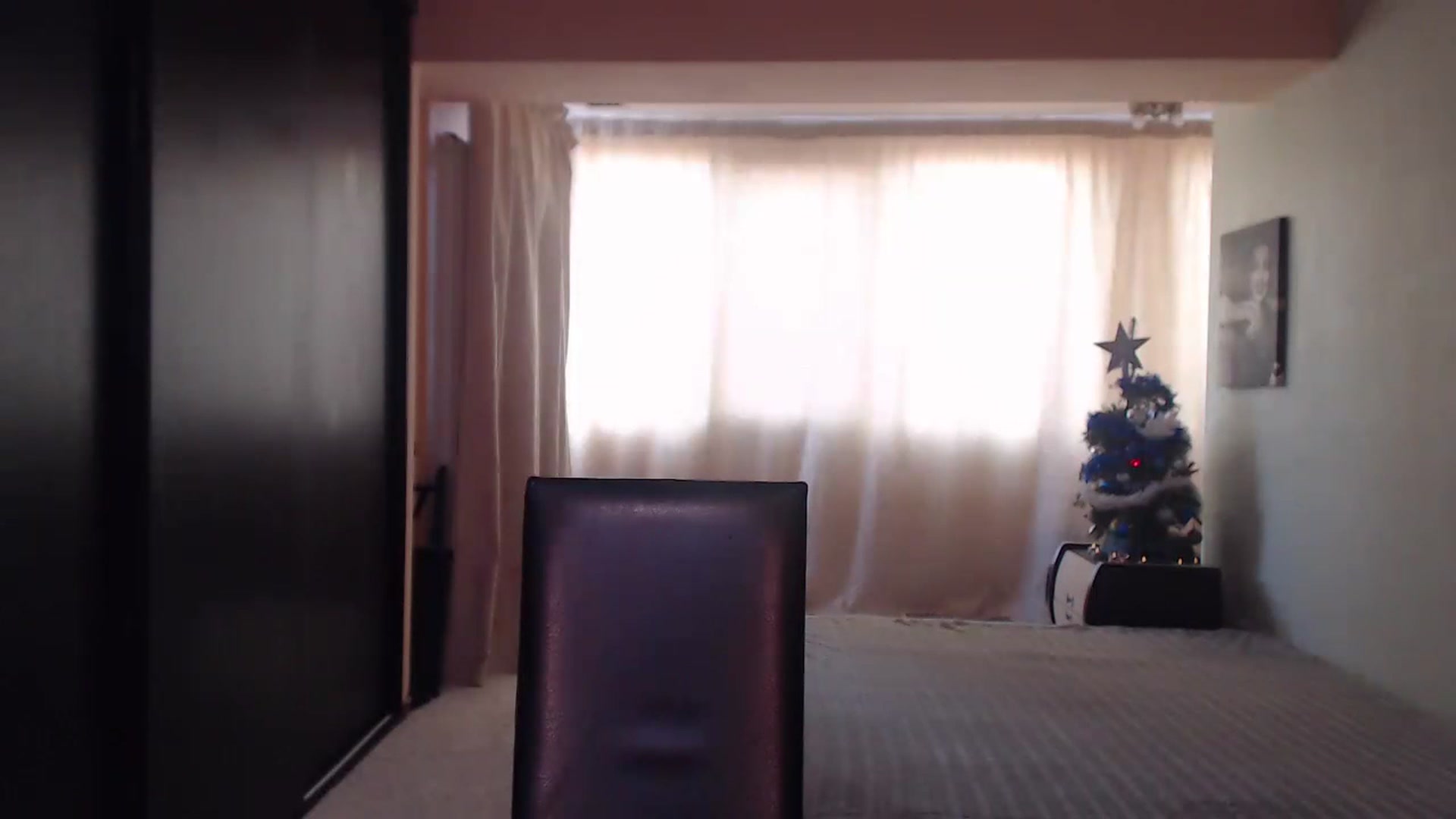 Gallery image thumbnail from IntruderRorry's myfreecams stream on, 12/26/2022, 08:43 image 13 of 20