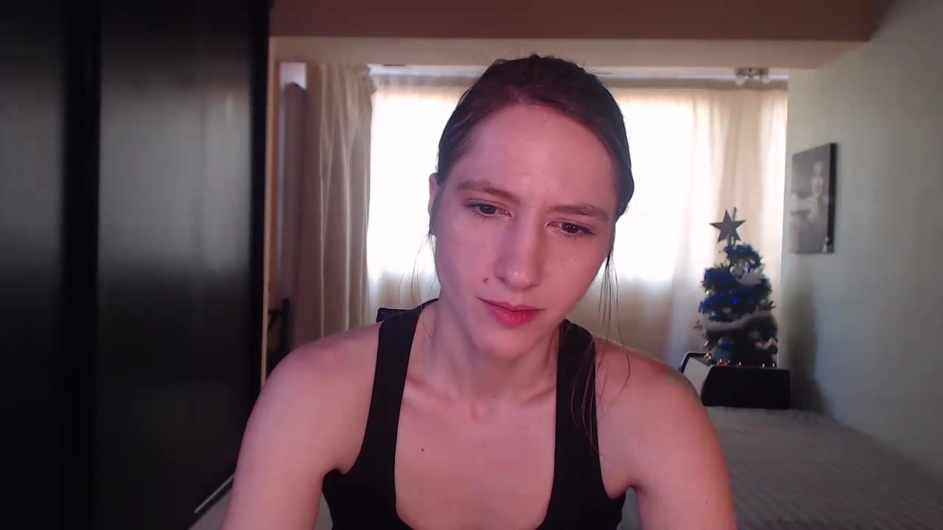 Gallery image thumbnail from IntruderRorry's myfreecams stream on, 12/26/2022, 09:41 image 13 of 20