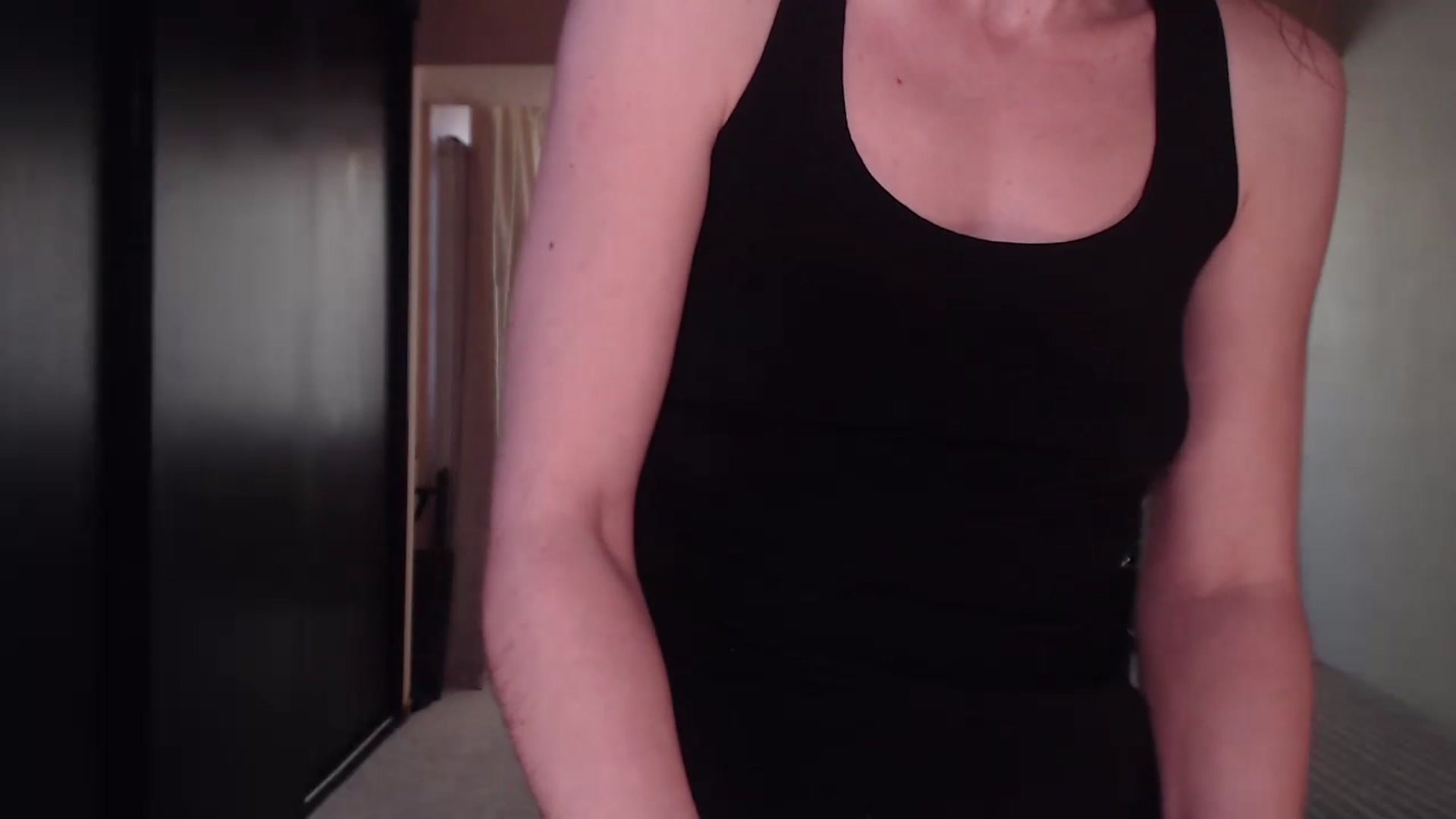 Gallery image thumbnail from IntruderRorry's myfreecams stream on, 12/26/2022, 09:41 image 6 of 20