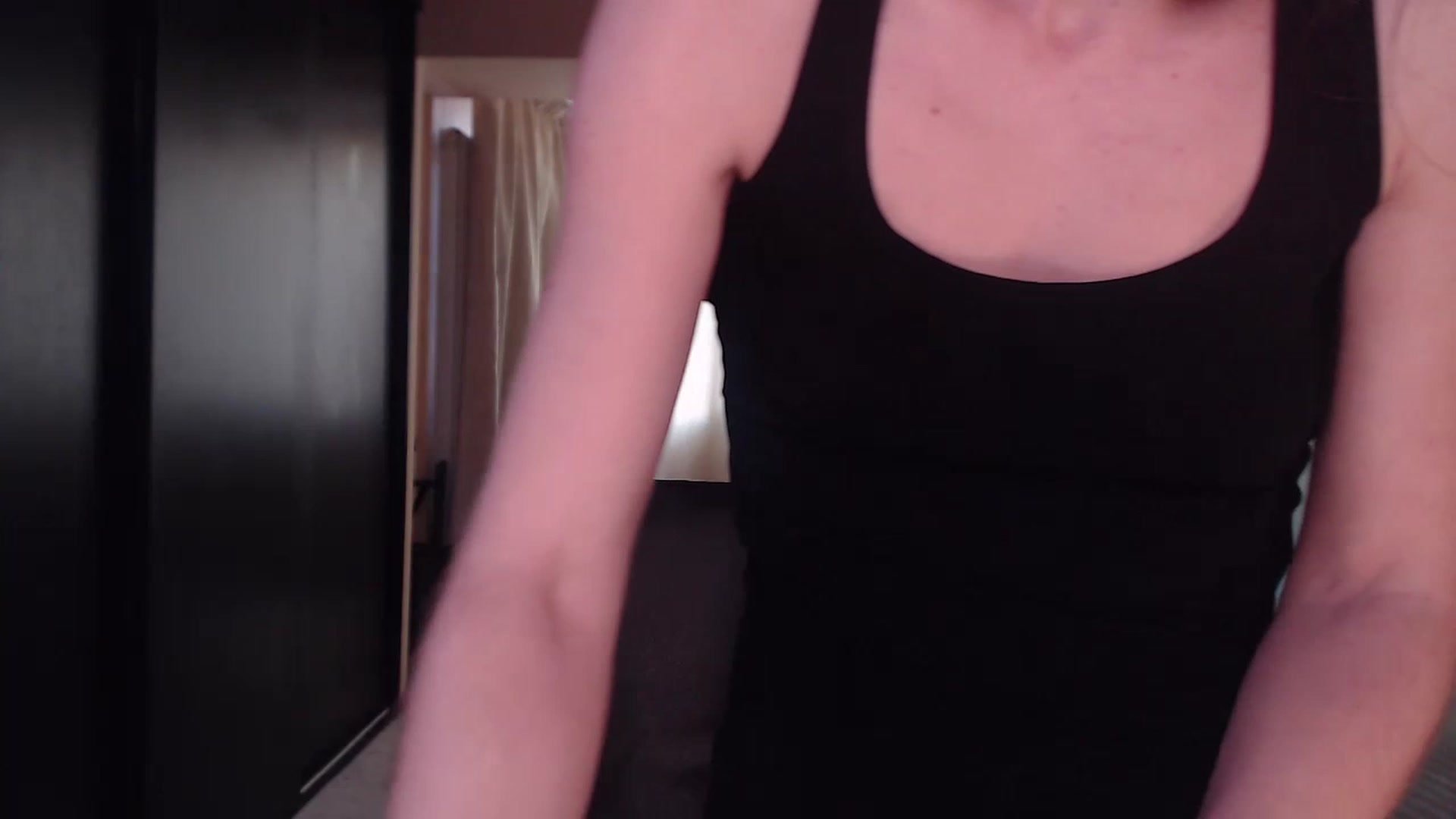 Gallery image thumbnail from IntruderRorry's myfreecams stream on, 12/26/2022, 10:27 image 1 of 20