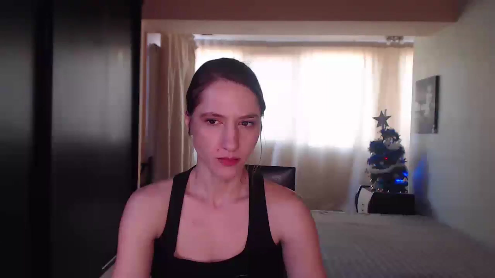 Gallery image thumbnail from IntruderRorry's myfreecams stream on, 12/26/2022, 11:19 image 13 of 20