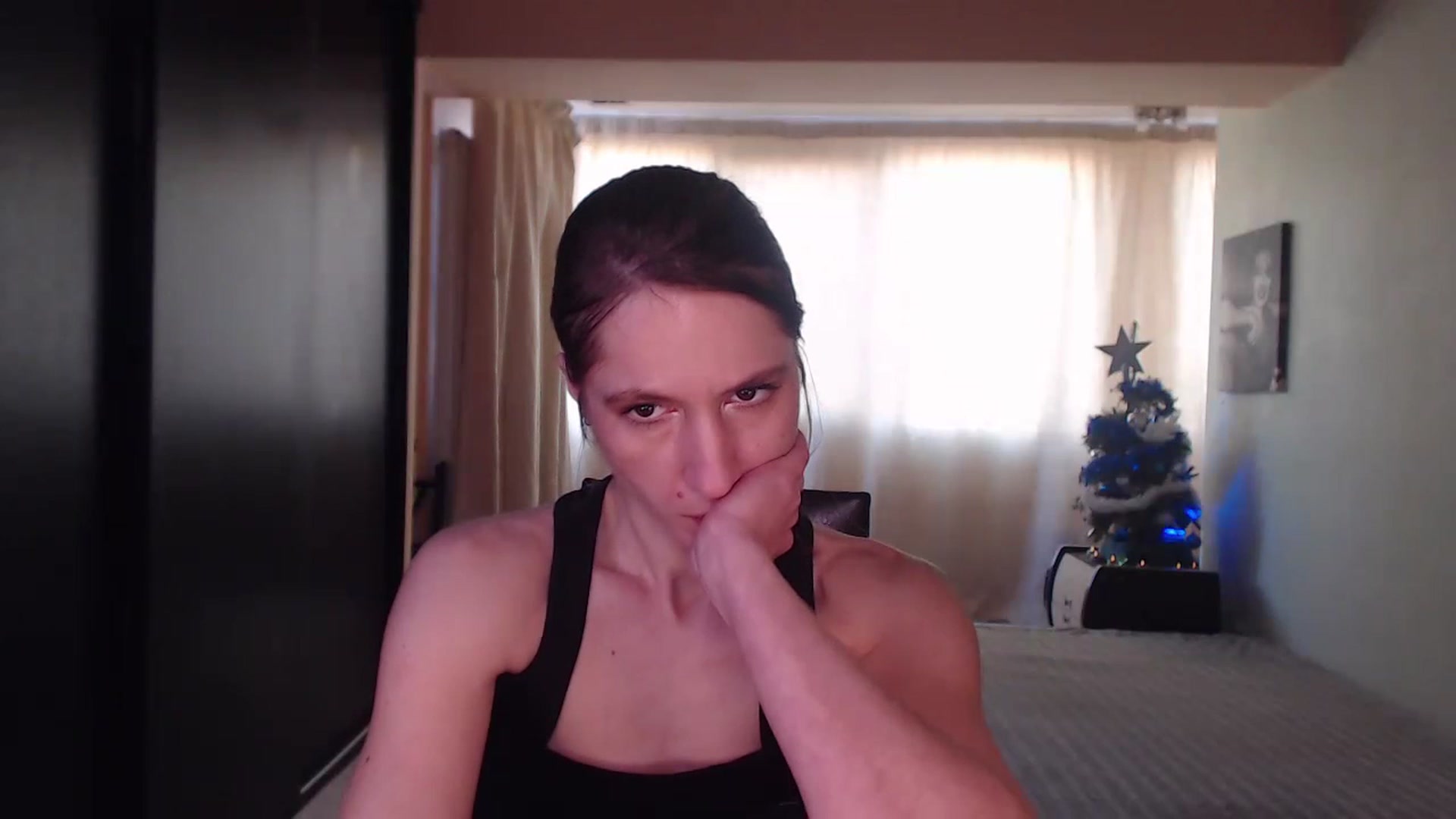 Gallery image thumbnail from IntruderRorry's myfreecams stream on, 12/26/2022, 11:19 image 12 of 20