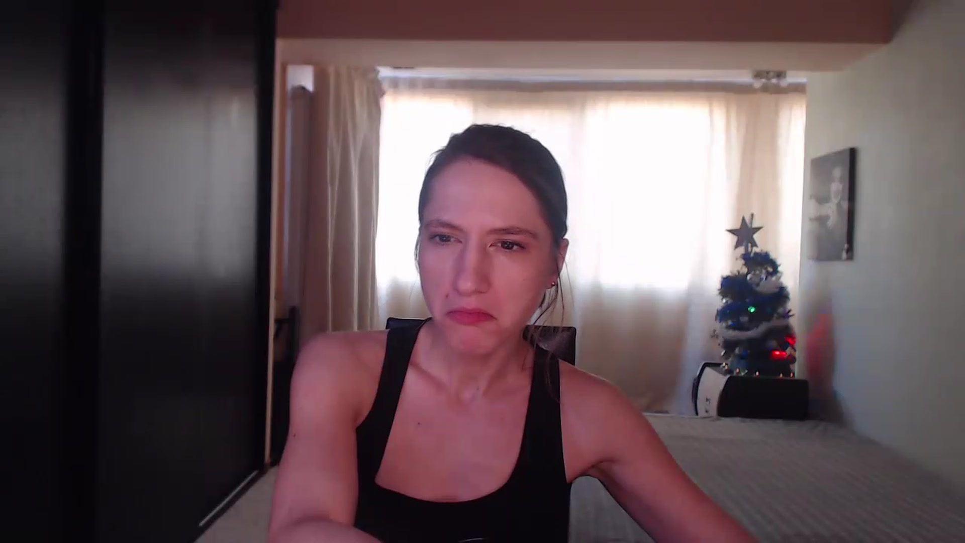 Gallery image thumbnail from IntruderRorry's myfreecams stream on, 12/26/2022, 11:19 image 14 of 20