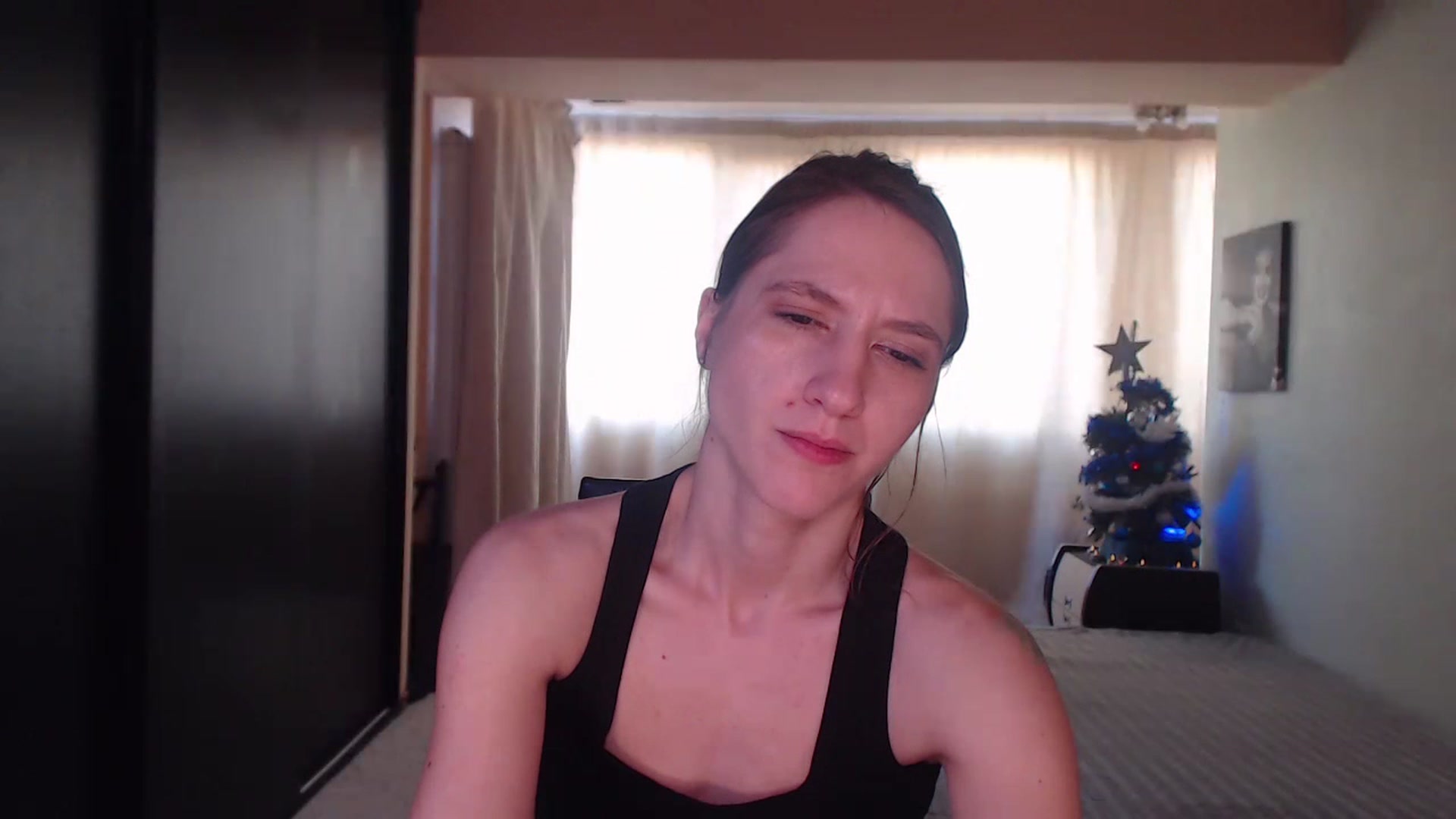 Gallery image thumbnail from IntruderRorry's myfreecams stream on, 12/26/2022, 11:19 image 4 of 20