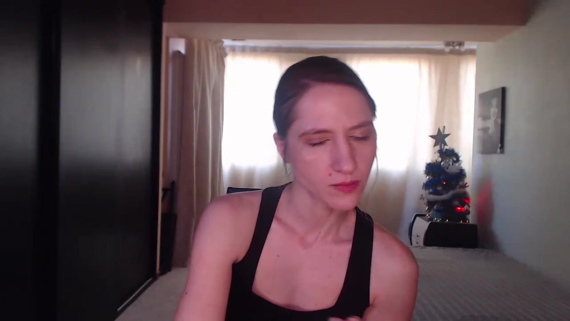 Gallery image thumbnail from IntruderRorry's myfreecams stream on, 12/26/2022, 11:19 image 1 of 20