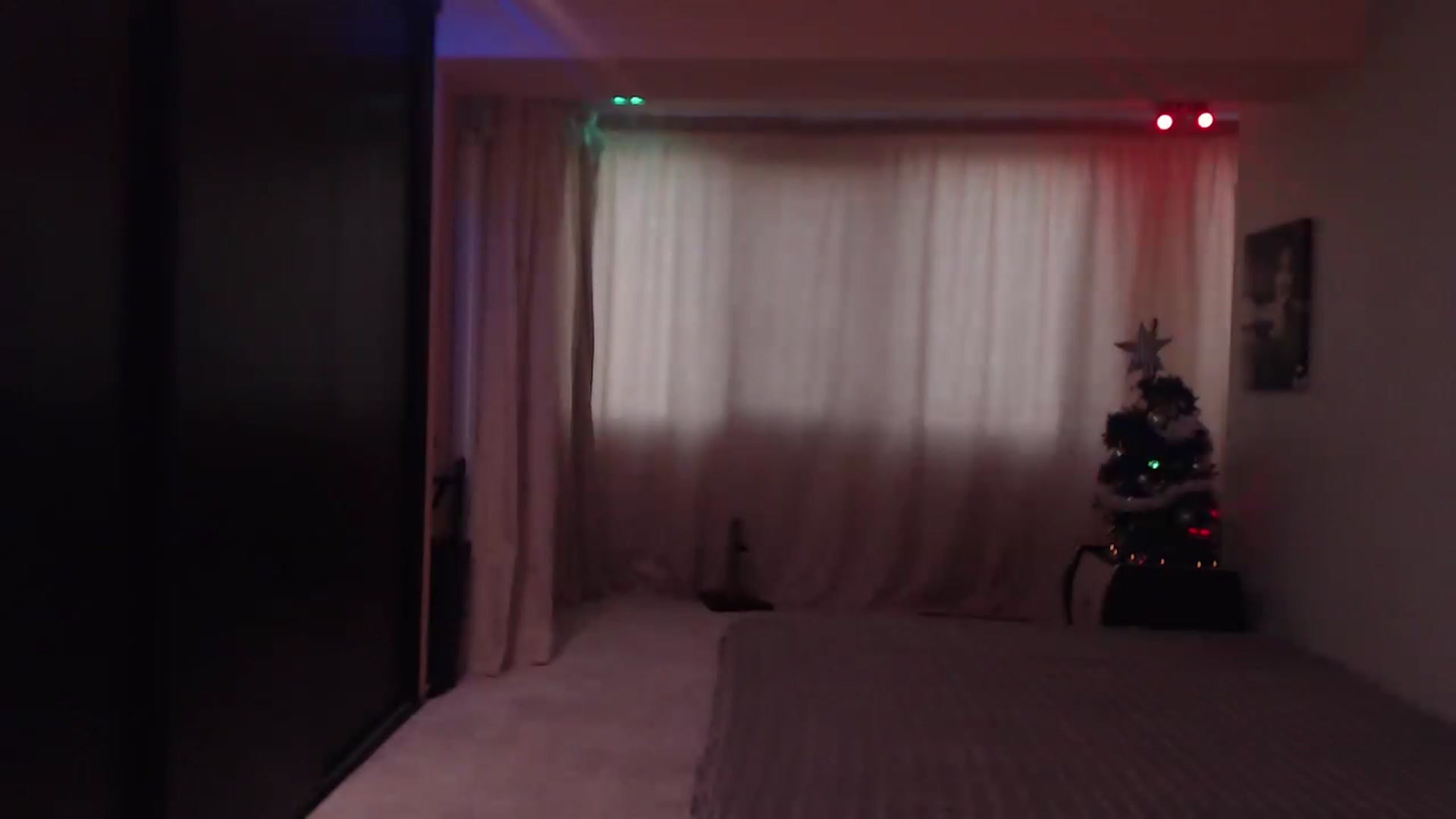 Gallery image thumbnail from IntruderRorry's myfreecams stream on, 12/26/2022, 14:45 image 6 of 20