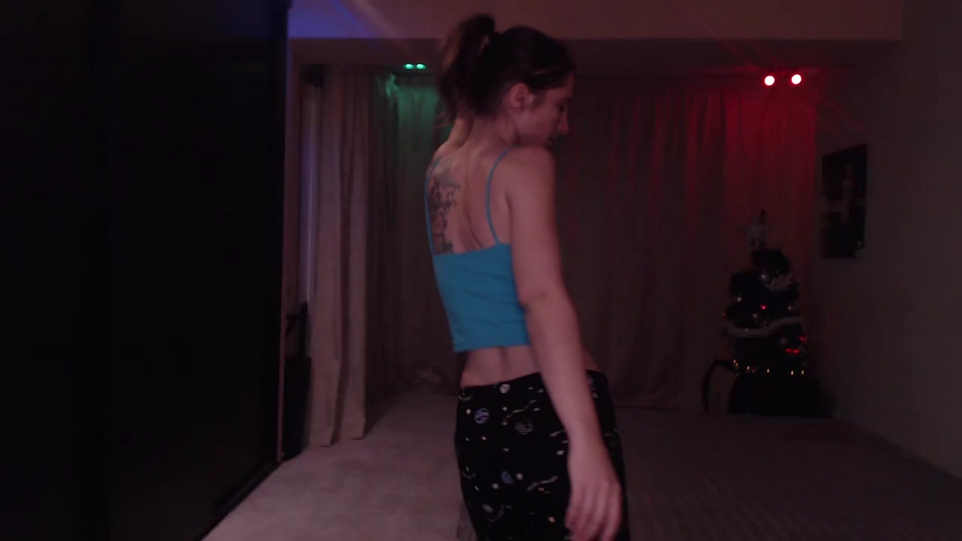 Gallery image thumbnail from IntruderRorry's myfreecams stream on, 12/26/2022, 15:17 image 20 of 20